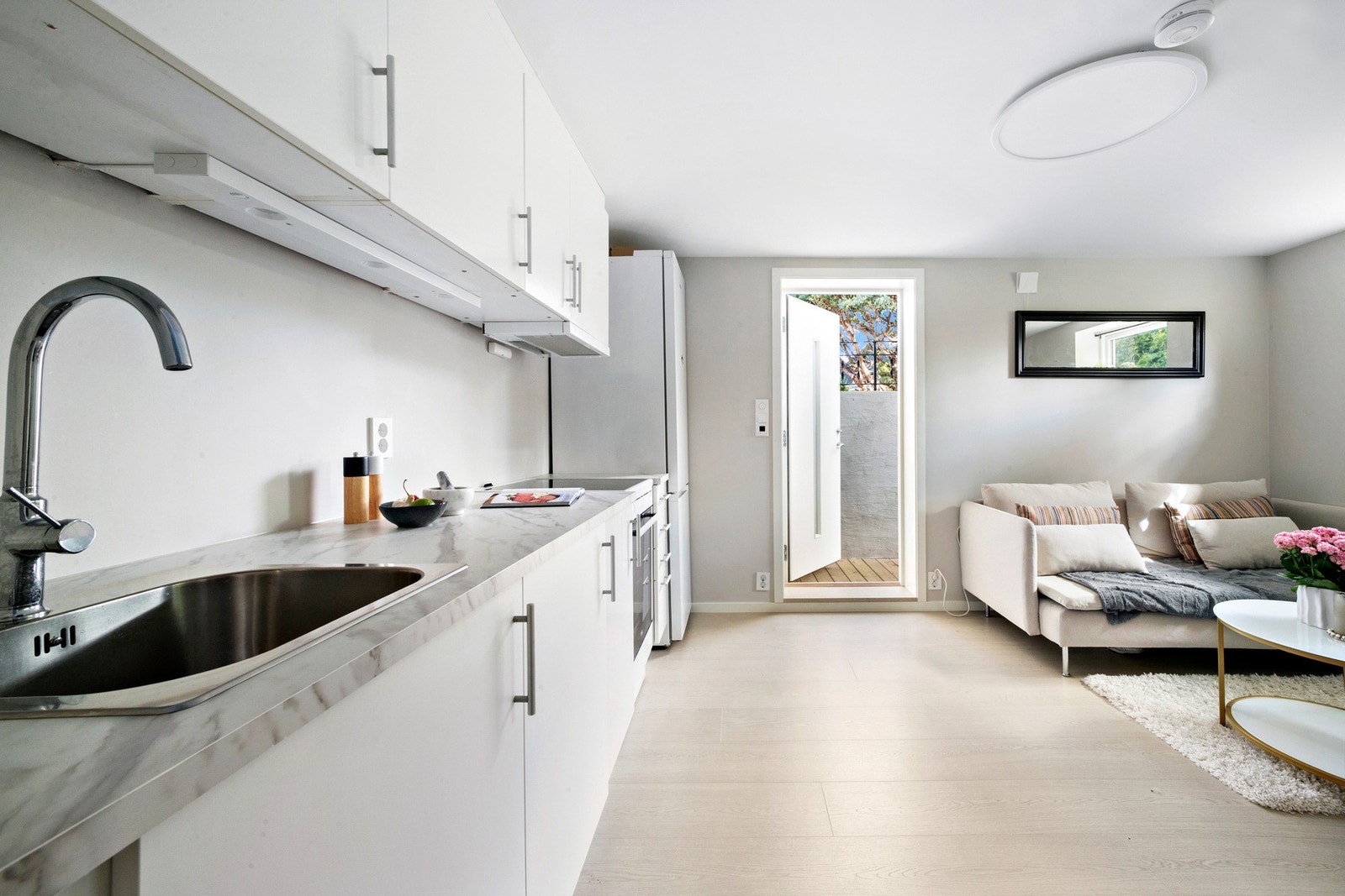 Velkommen ned! Minner om at man må lage trappeadkomst for at bruken skal være lovlig hos myndighetene Galleribilde