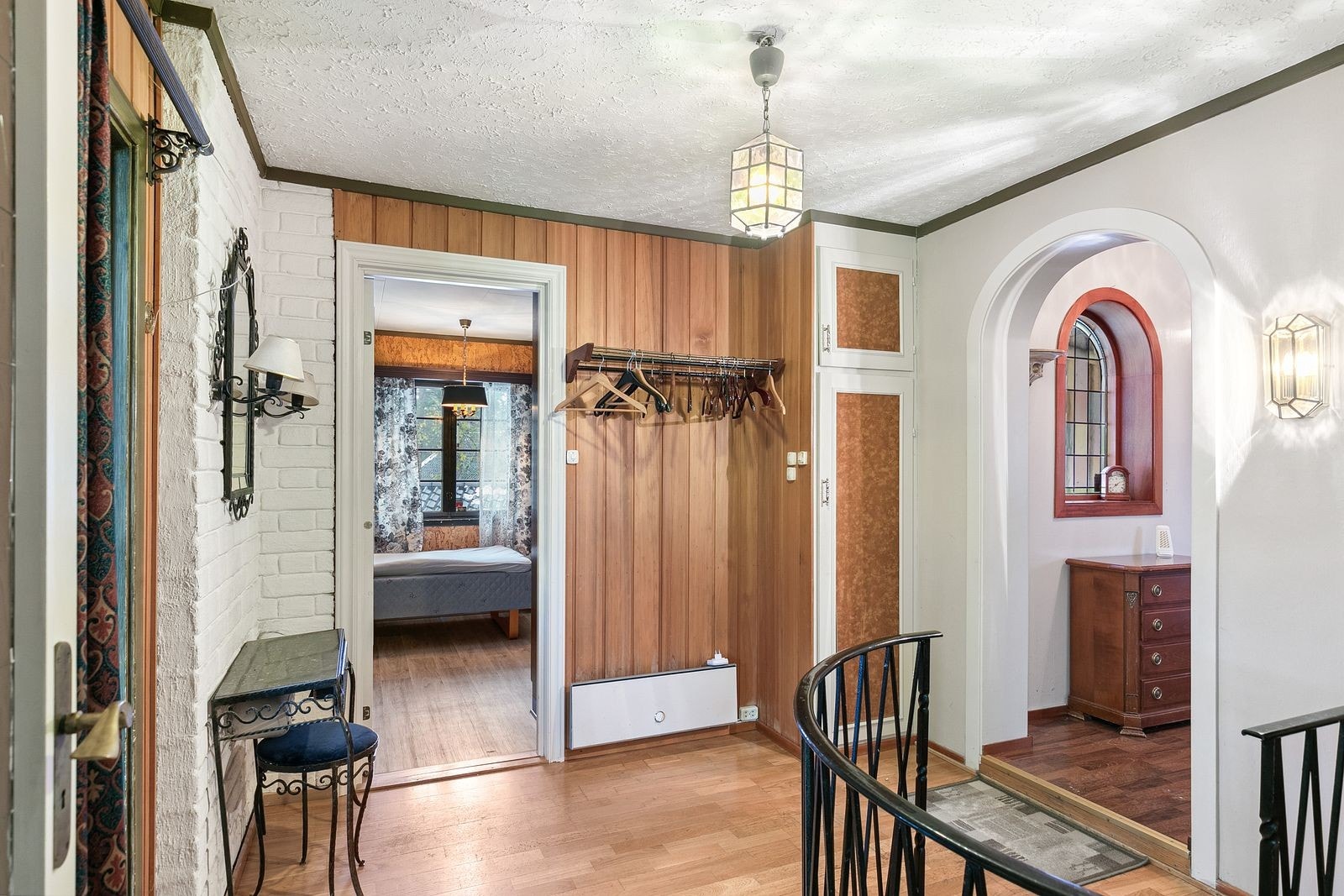 Imøtekommende entré i 1. etg. Galleribilde