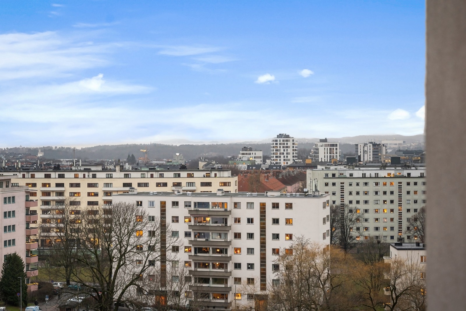 Kort vei til Majorstuen og Bogstadveien med et rikt utvalg av butikker og serveringssteder. Galleribilde