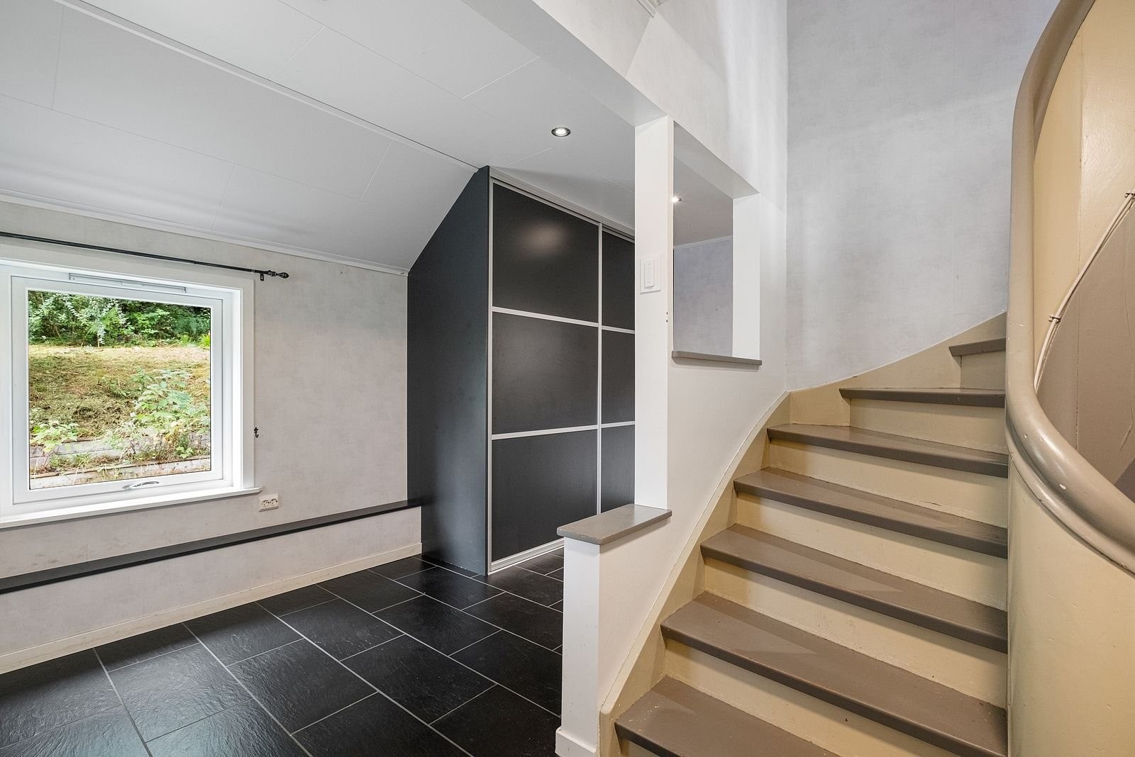 Gang og trappesjakt 1 etasje. Galleribilde