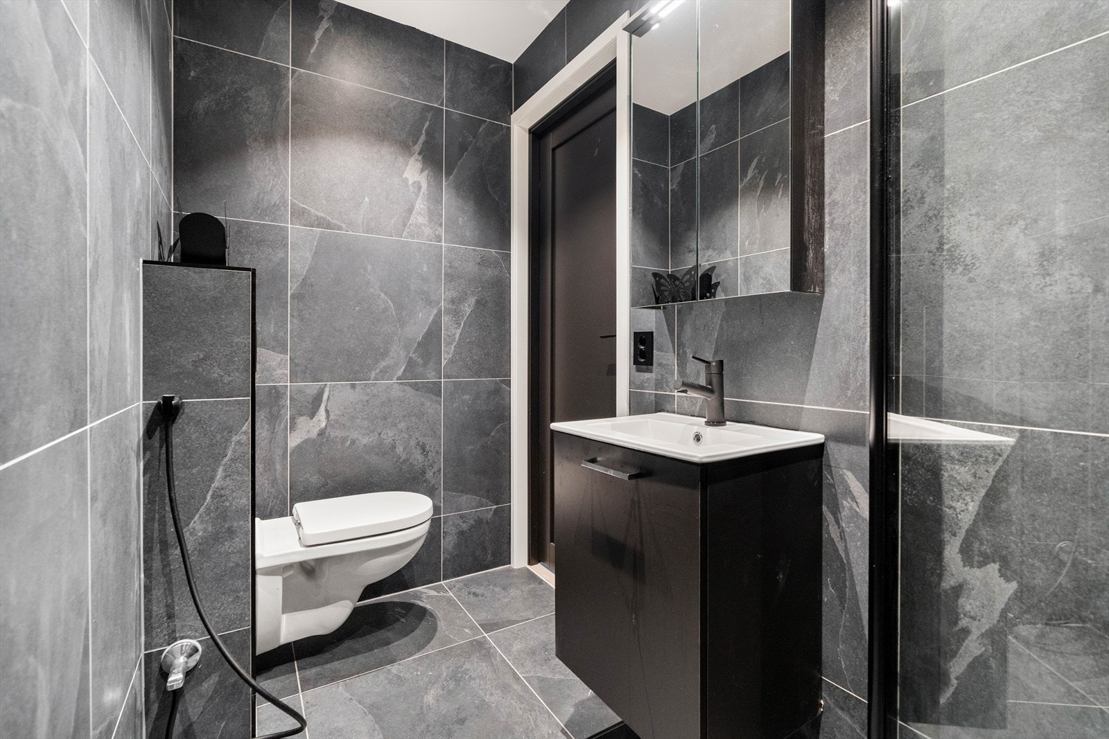 Bad i underetasjen. Galleribilde