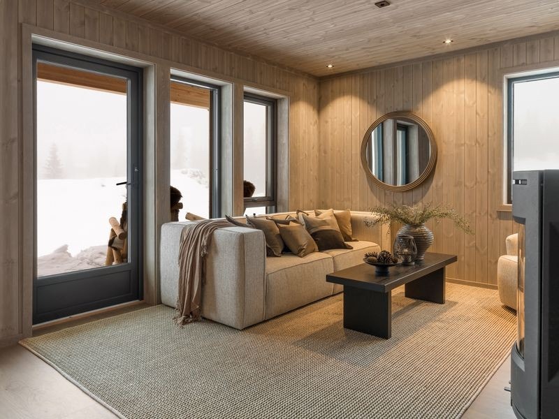 Fra stuen er det direkte utgang til privat uteplass. Galleribilde