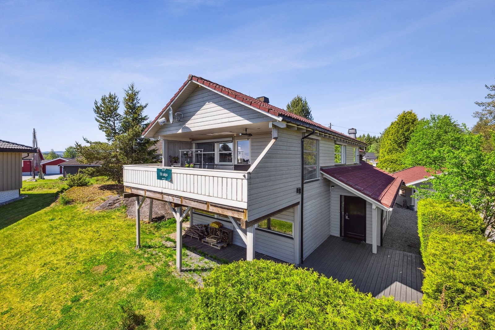 Siggerudhagan 74 er en innholdsrik enebolig fordelt over 2 plan. Galleribilde