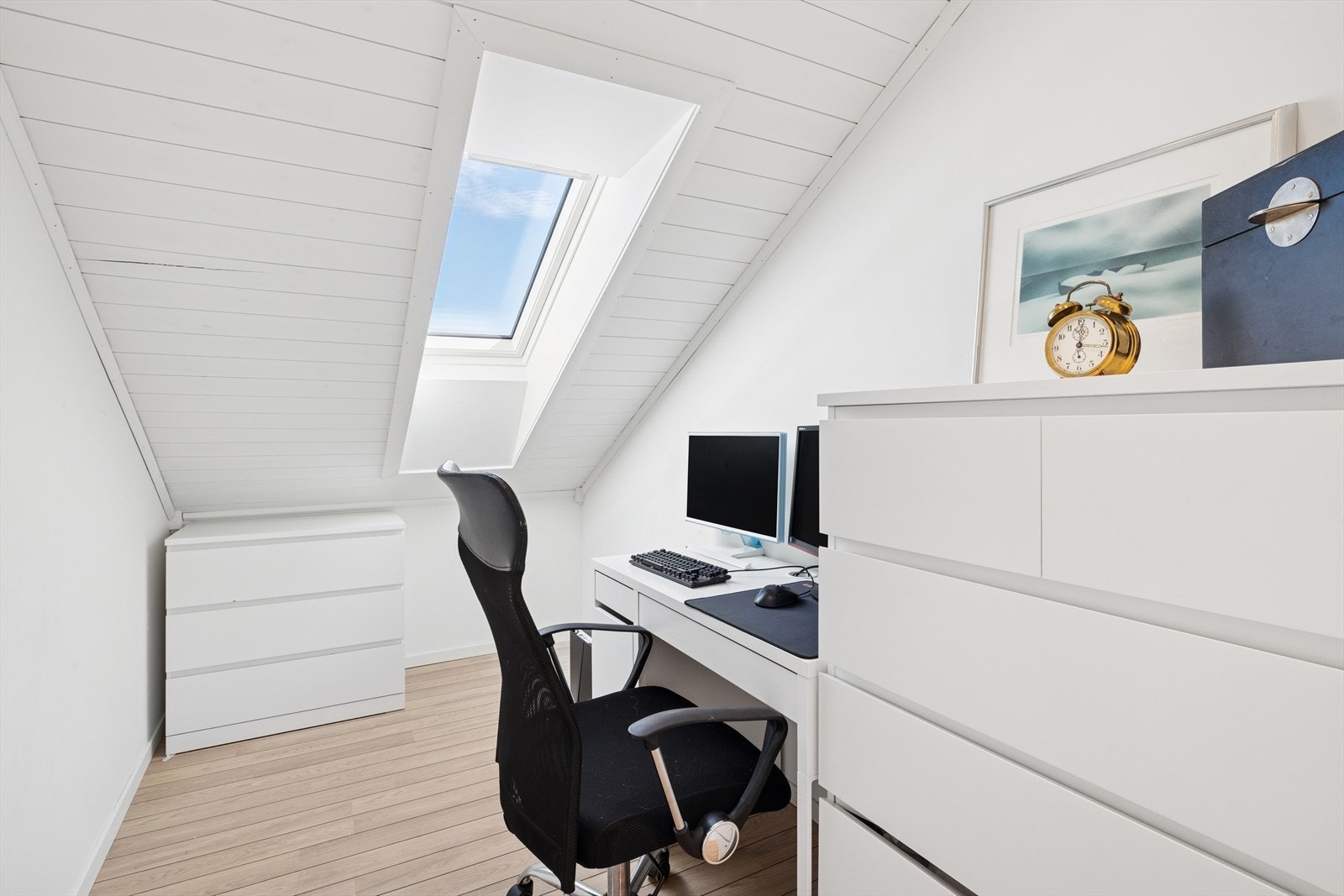 Kontor i 2. etasje. Galleribilde