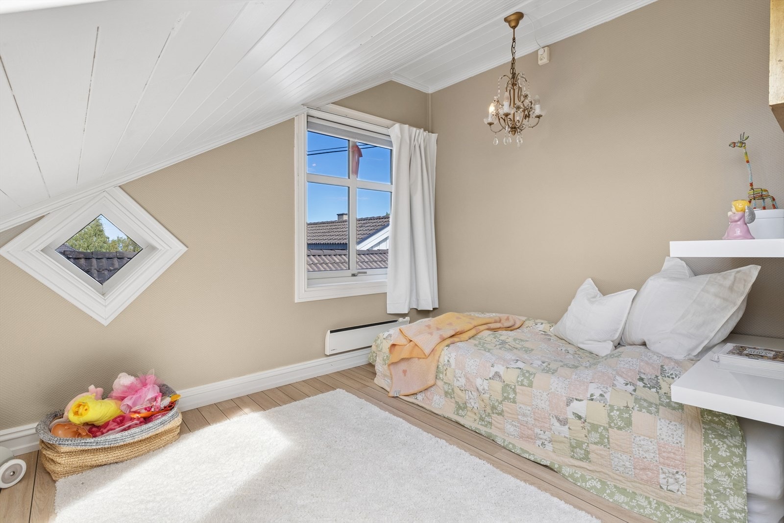 Soverom 2 i 2. etasje. Galleribilde