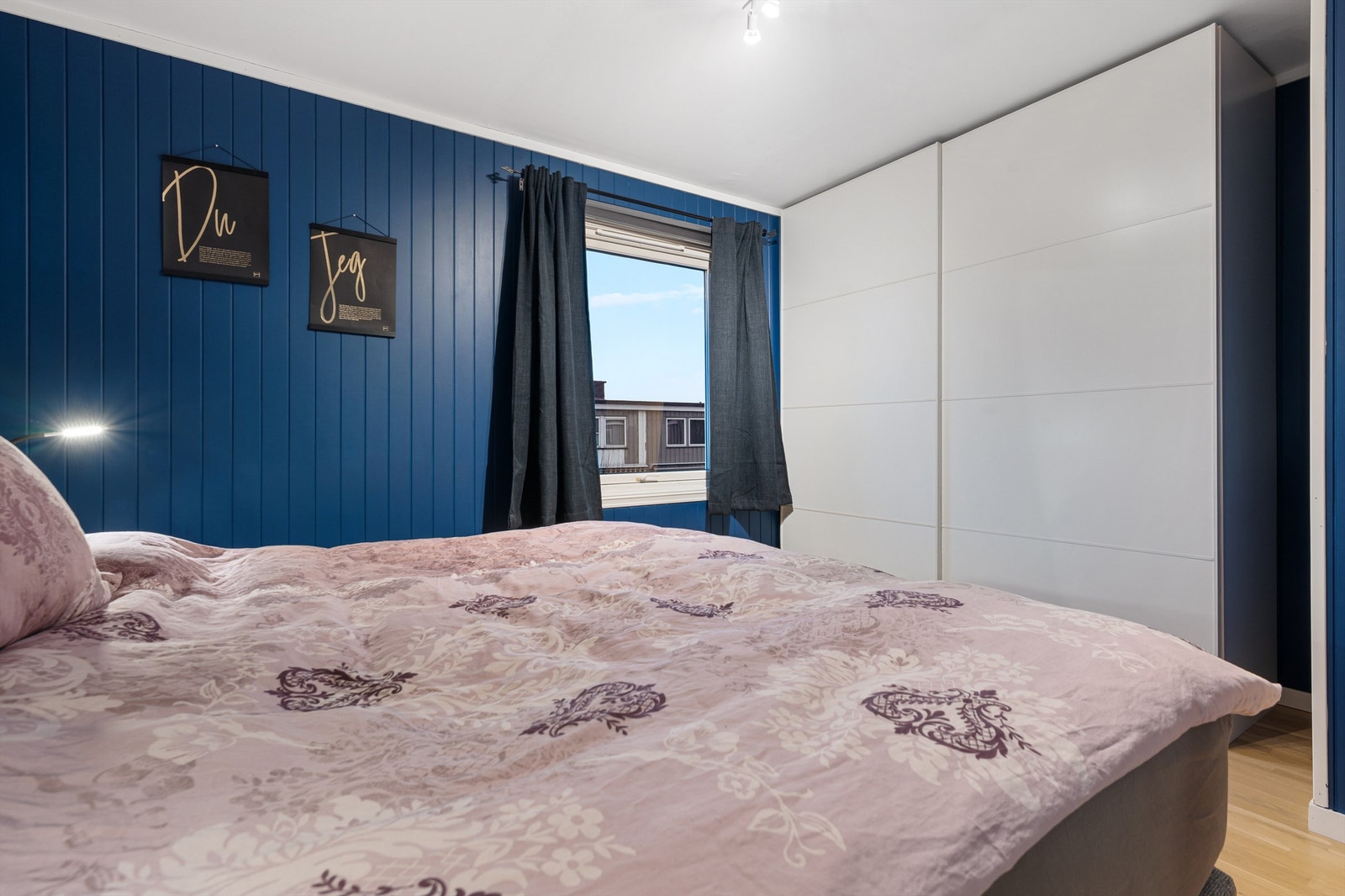 Soverom I Galleribilde