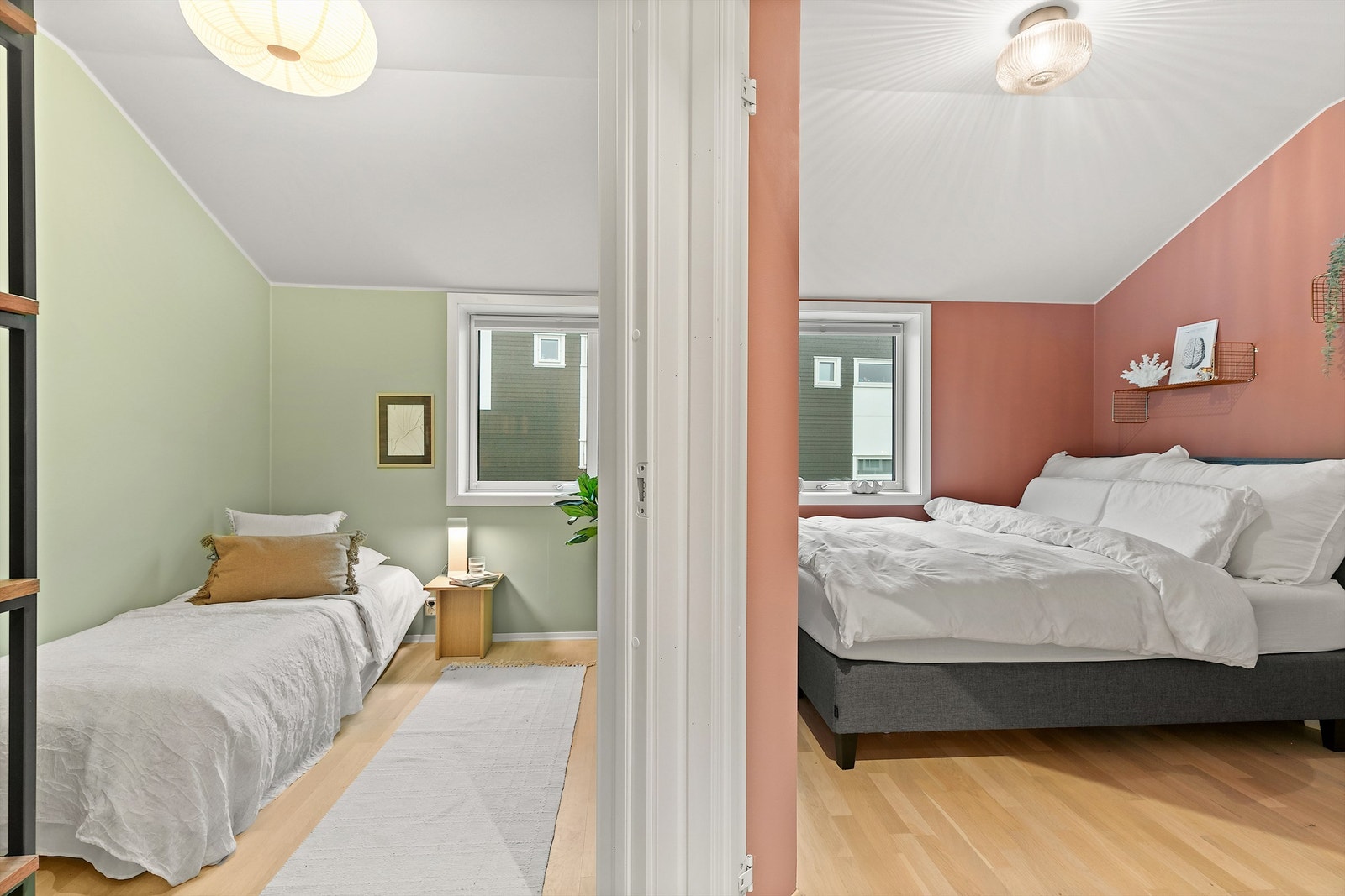 De 2 andre soverommene ligger ved siden av hverandre. Galleribilde