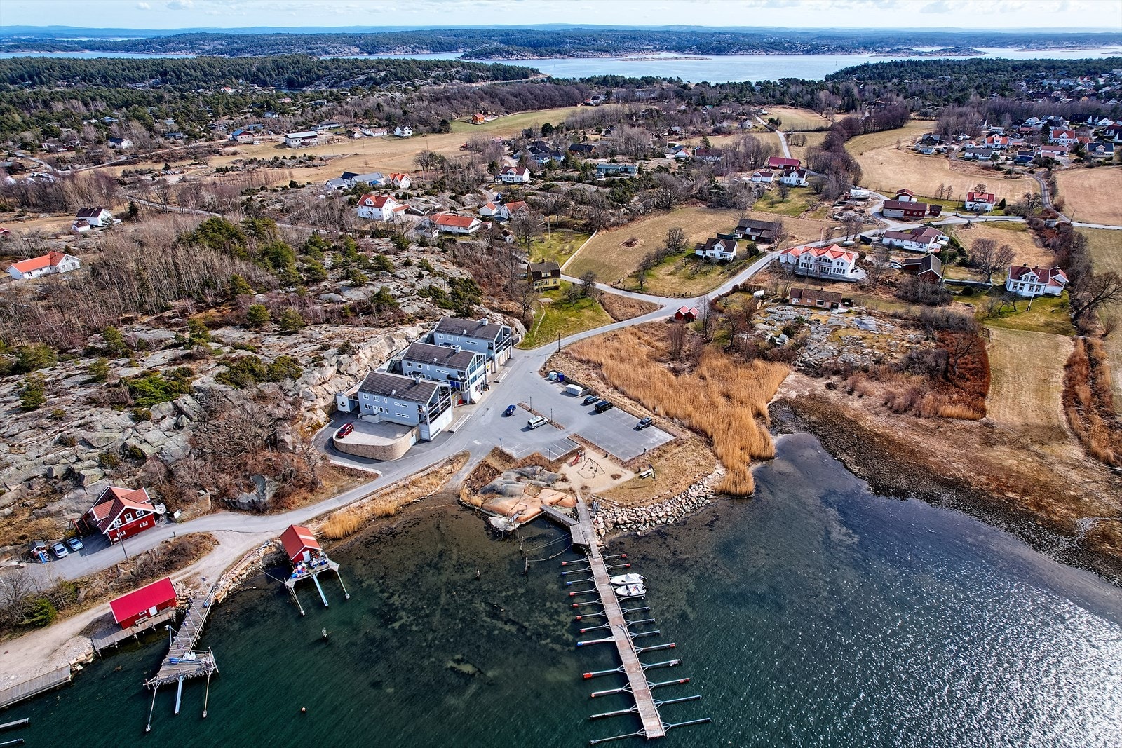 Bunnpris ligger i behagelig gangavstand fra boligen. Galleribilde