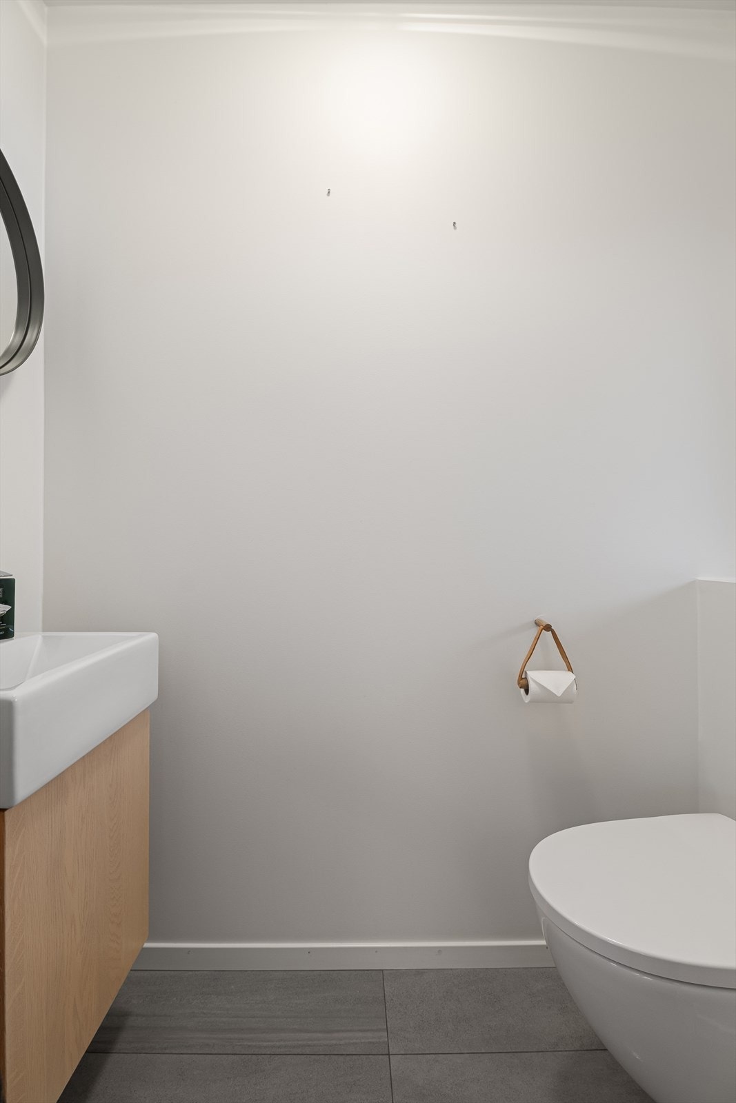 Gjestetoalett. Galleribilde