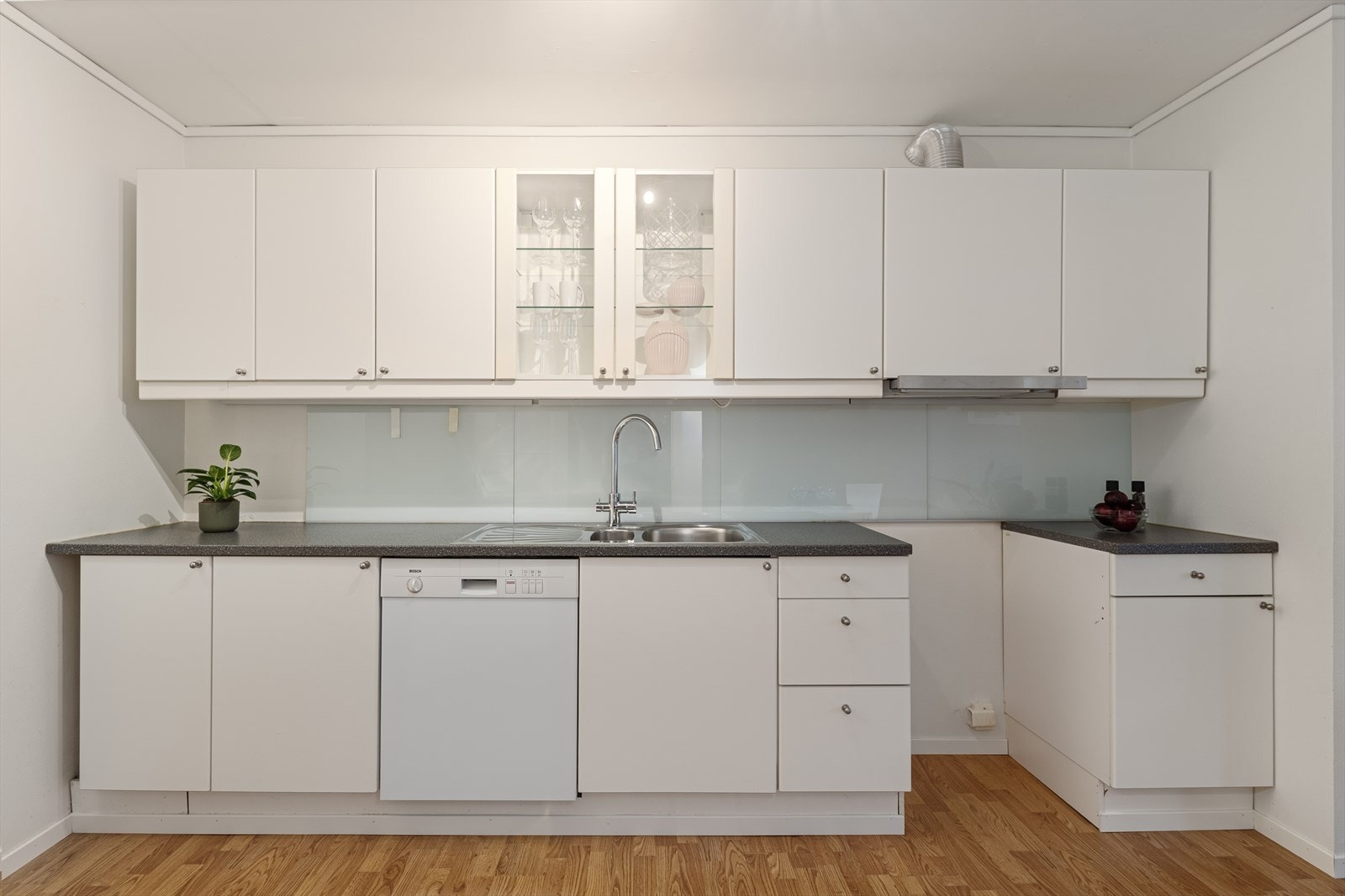 Kjøkken i leilighet. Galleribilde