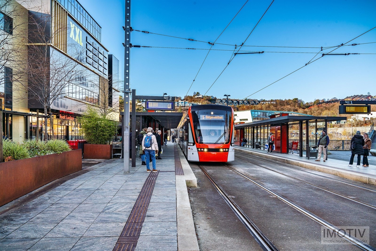 - Det er kun ett bybanestopp til Lagunen storsenter, alternativt en kjøretur på ca. 6 minutter - Galleribilde