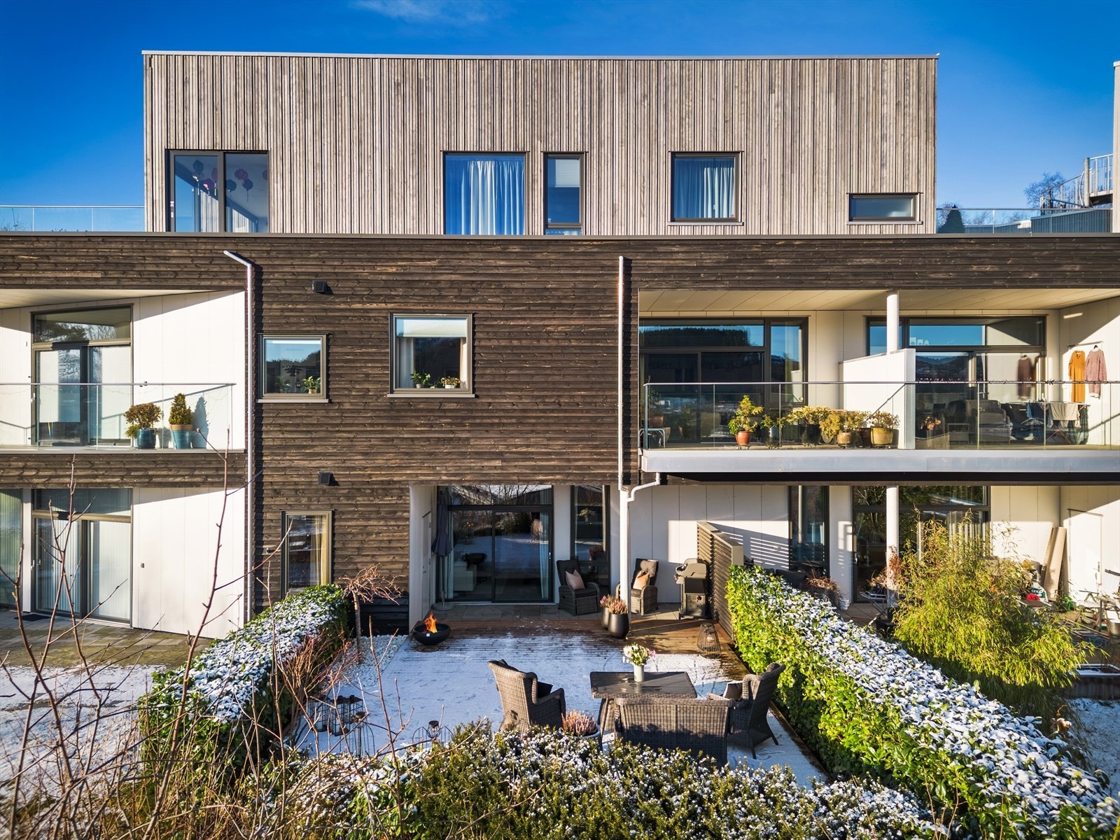 - Bosett deg i et etablert boligområde med kort vei til det aller meste - Galleribilde