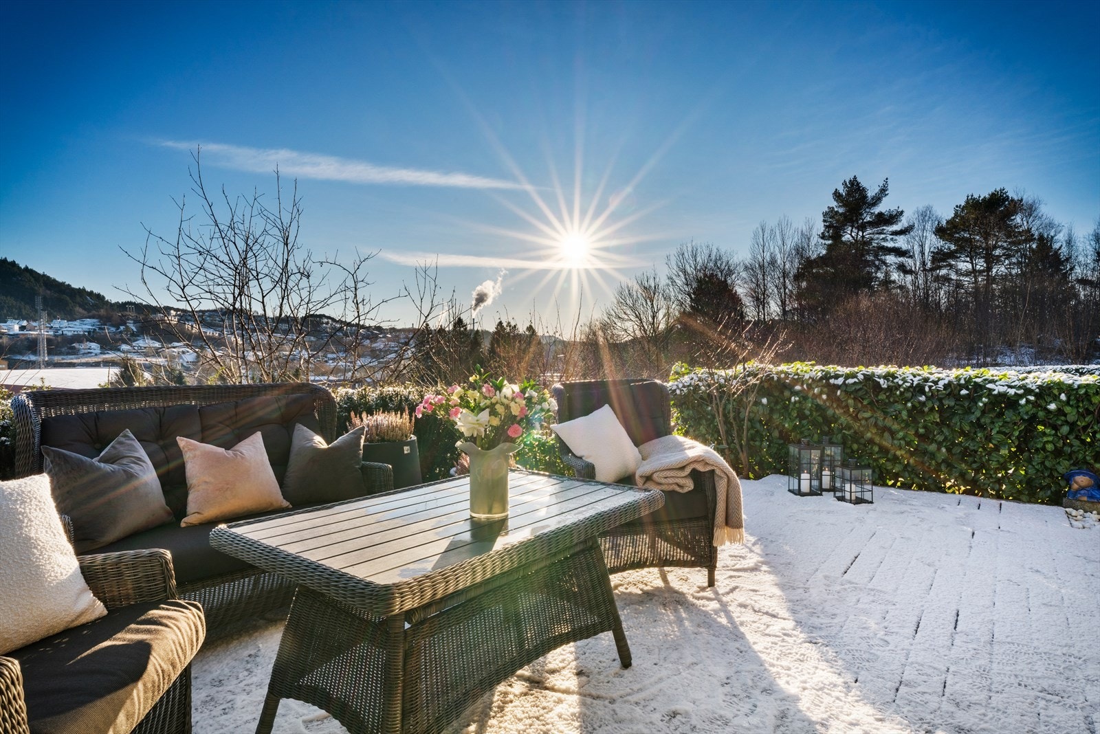 - Selger opplyser om gode solforhold her midtsommers - Galleribilde