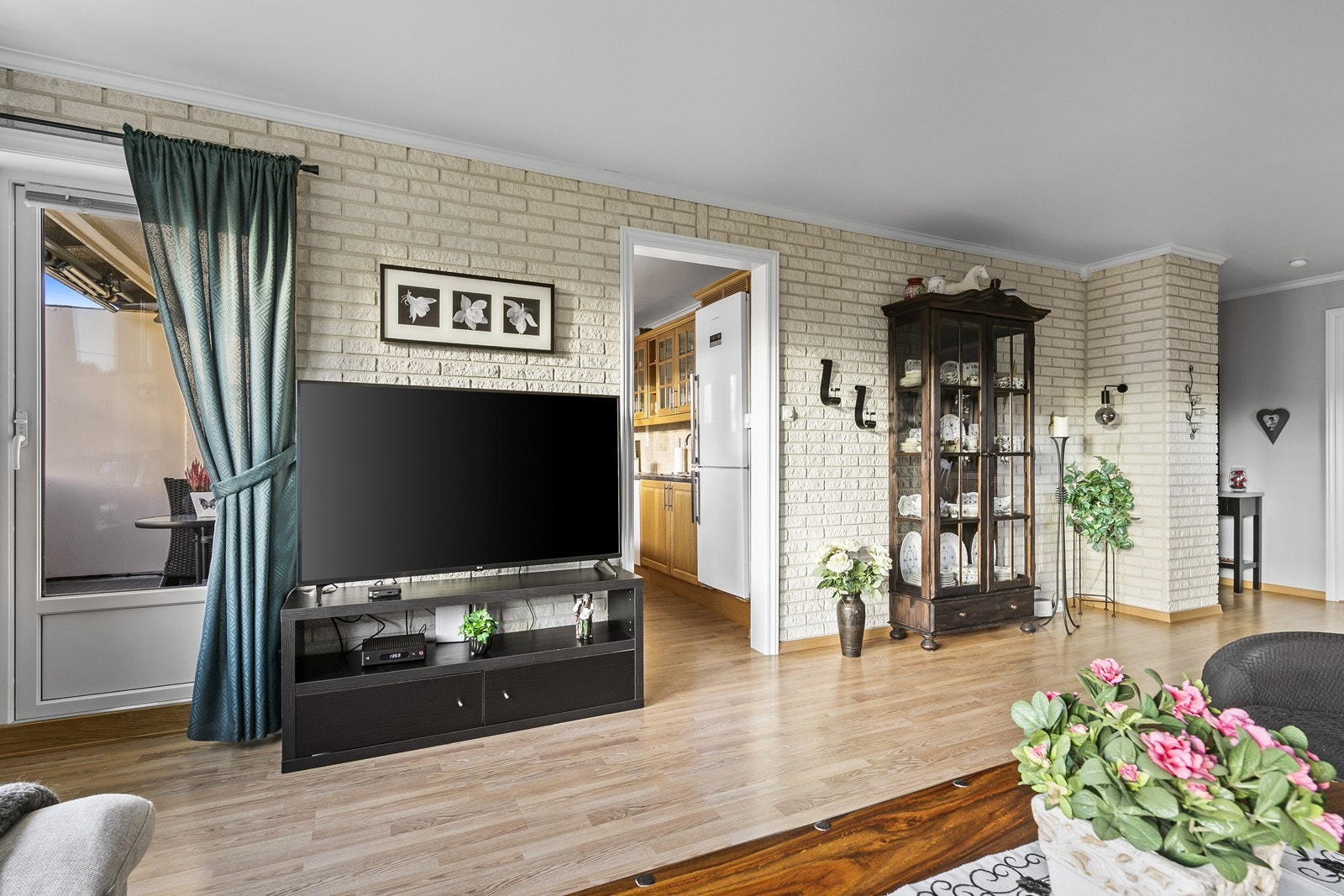 Separat stue og kjøkken Galleribilde