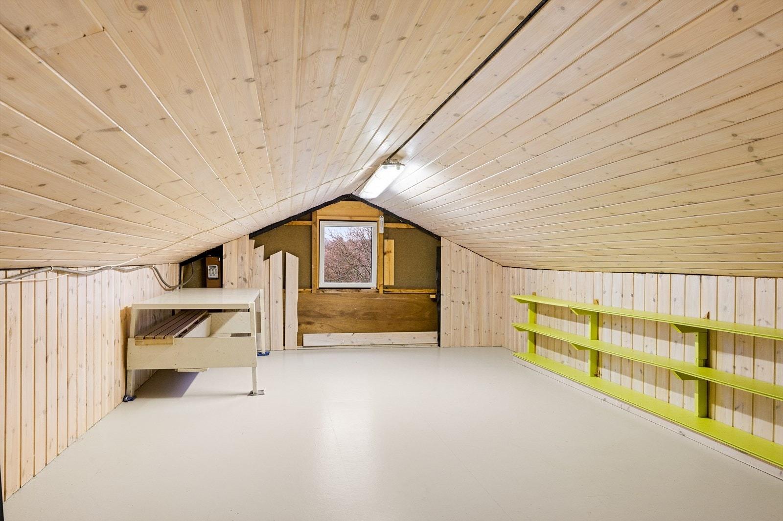 Innredet loftsrom(ikke helt ferdigstilt) Galleribilde