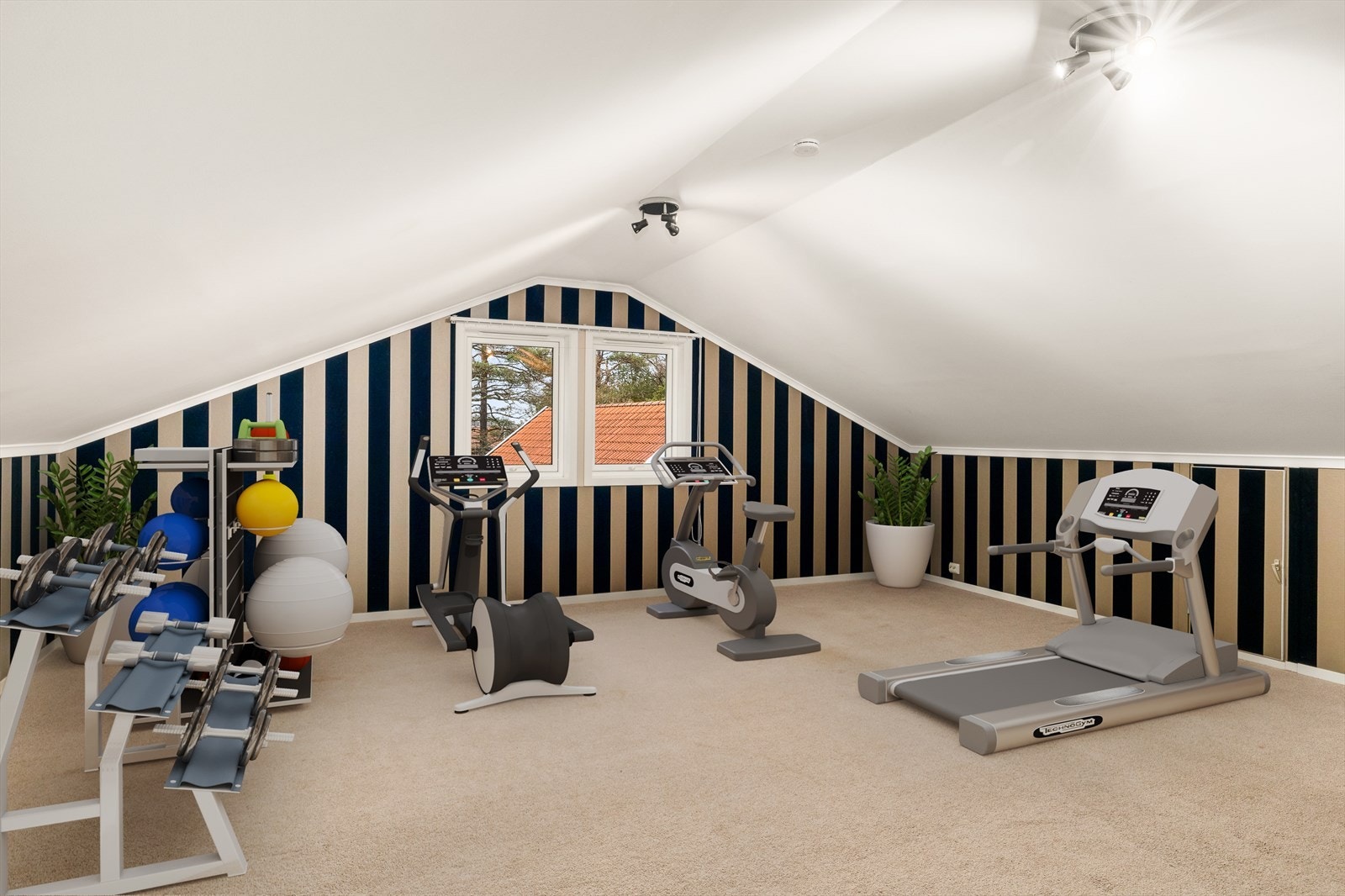 Nok plass til både tv-stue og treningsrom her eller innrede til 2 soverom Galleribilde