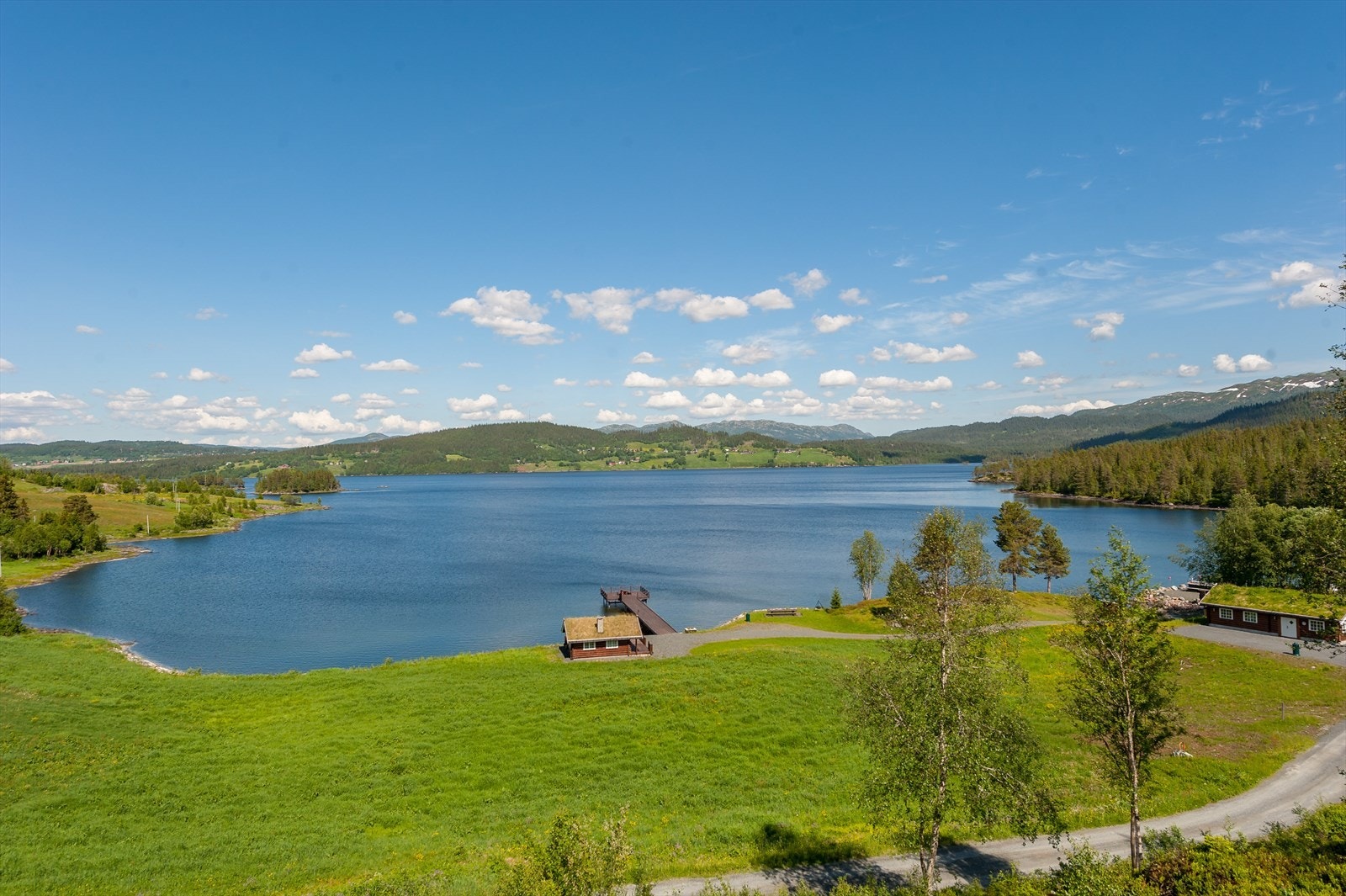 Det er ypperlig fiske i Totak, og vinterstid kjøres det flotte langrennsløyper av Vinje Løypelag Galleribilde