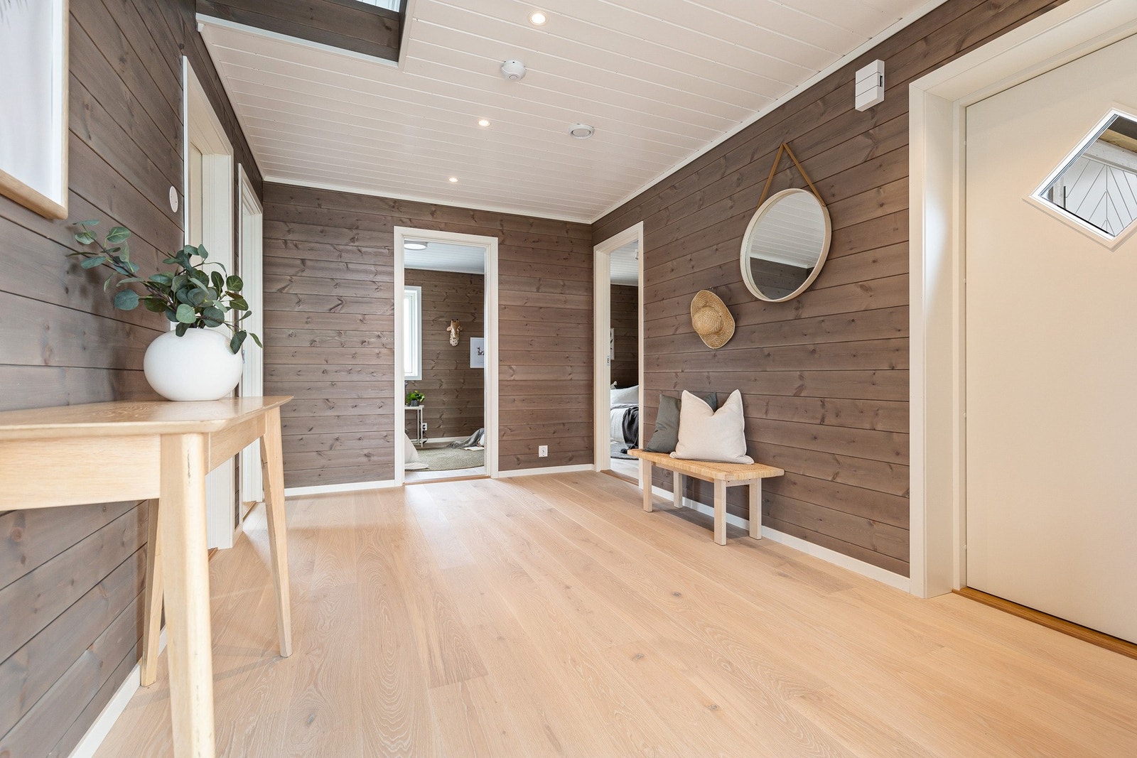 Det er gulvvarme i hall, stue/kjøkken og på bad. Galleribilde