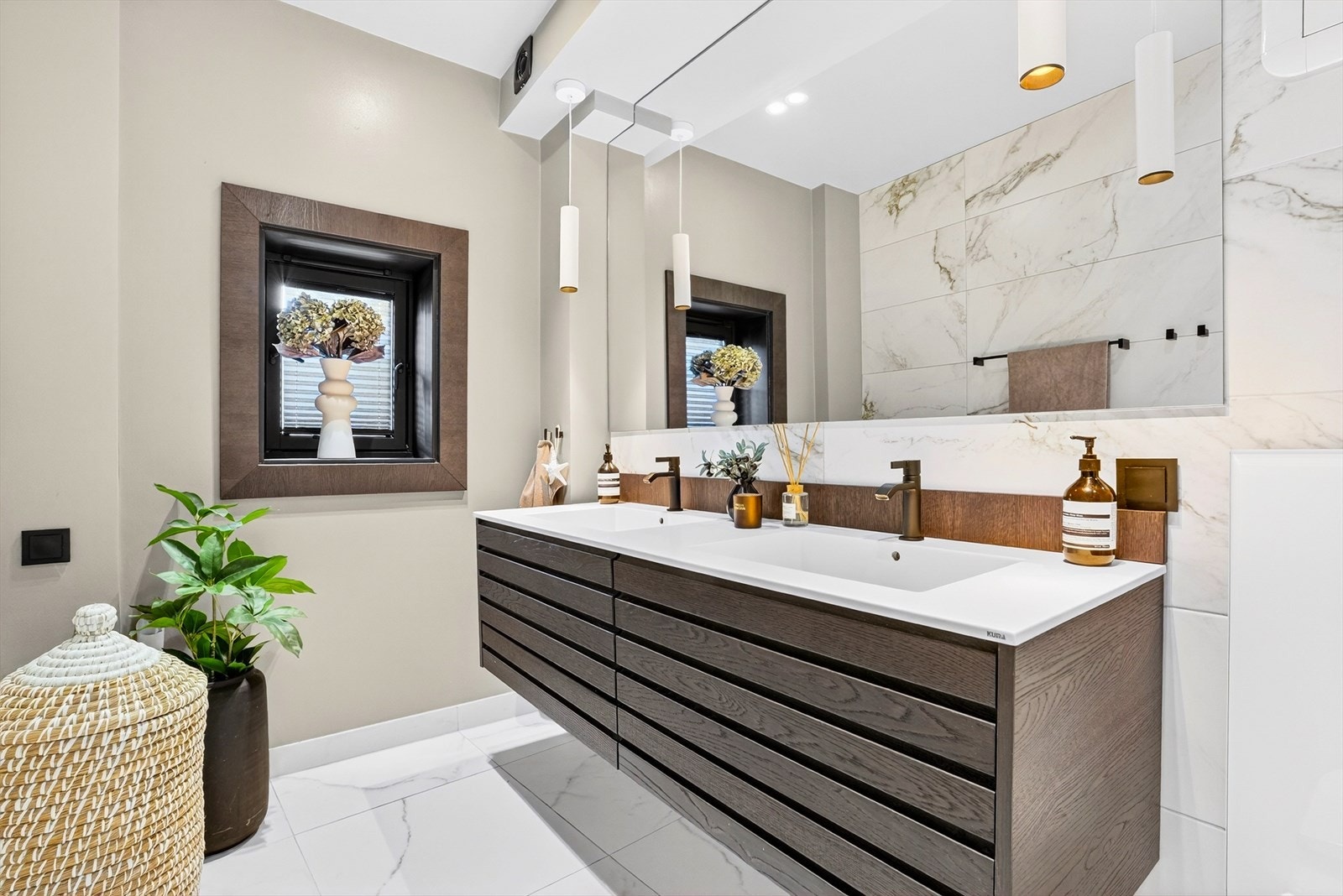 Lekker flislagt bad fra 2021/2022 Galleribilde