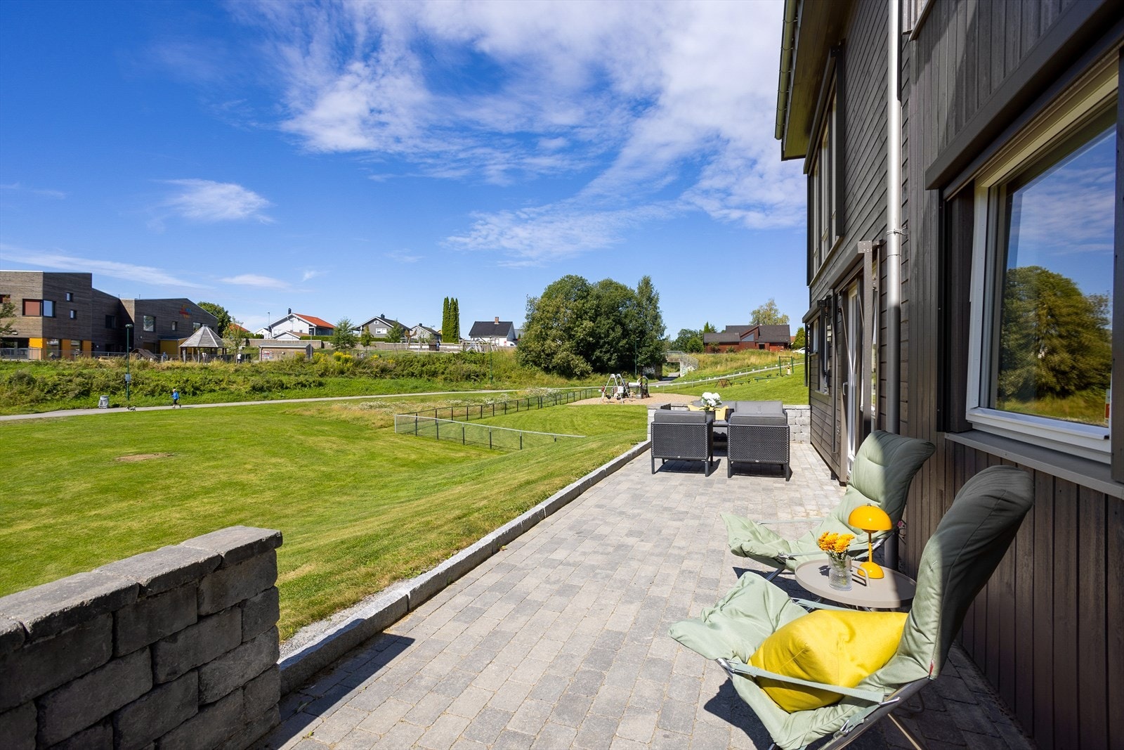 Her kan solen nytes til den går ned kl 22:30 Galleribilde