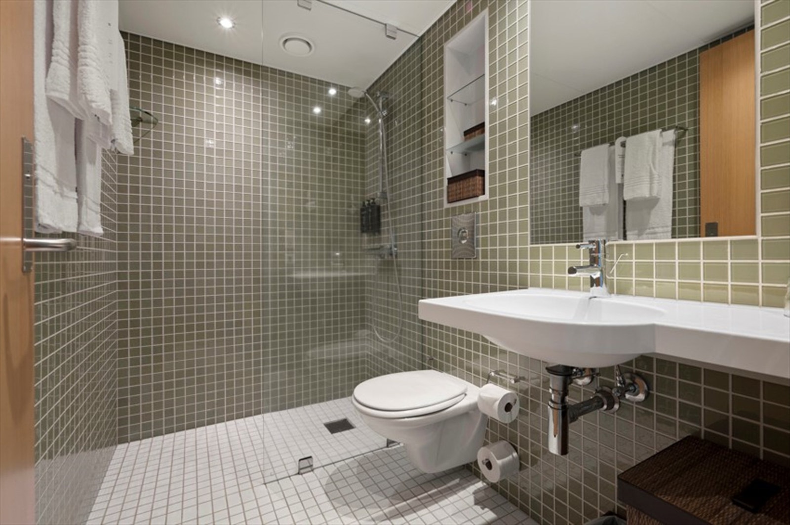 Baderom i 1. etasje Galleribilde