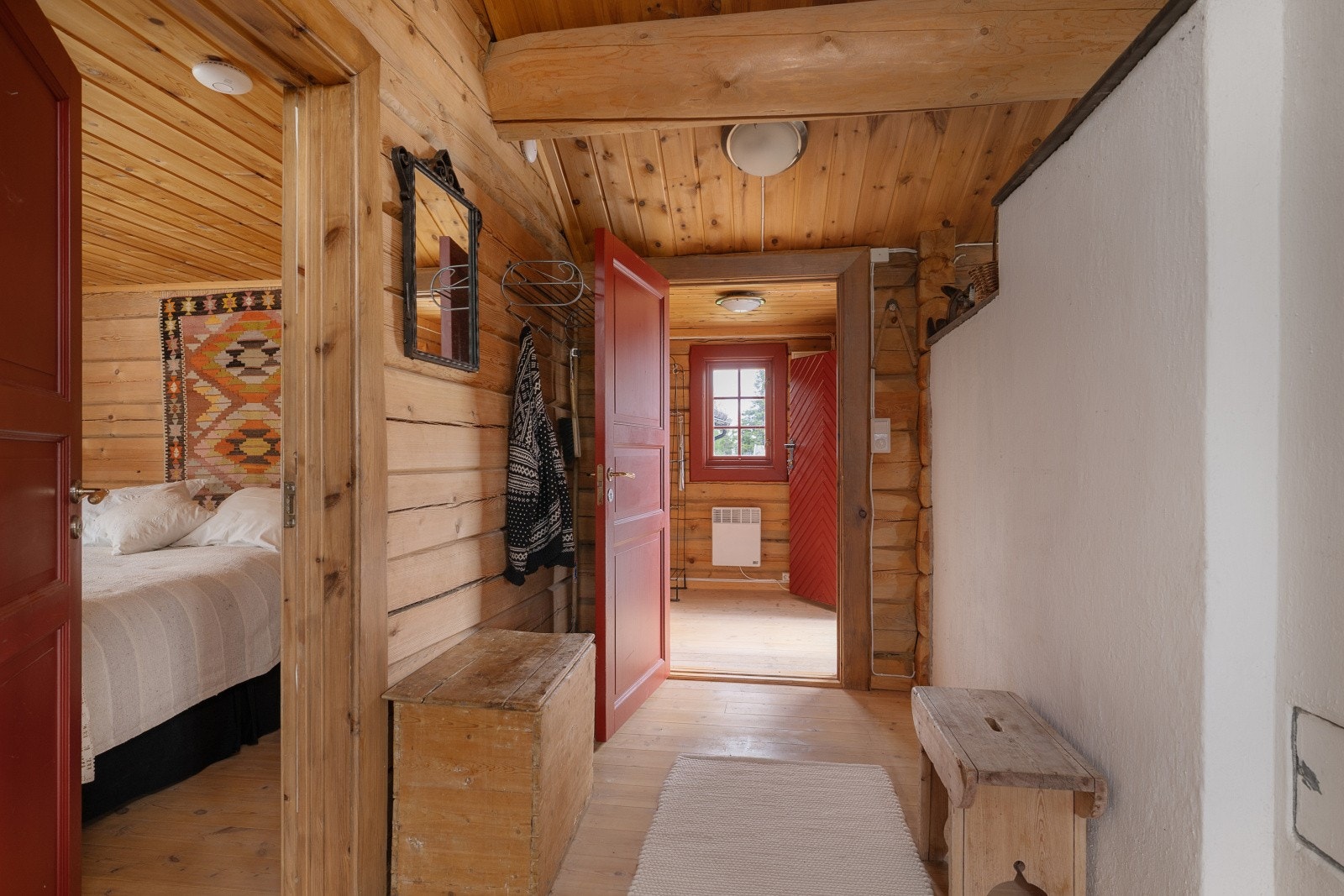 I gangen er det mulighet for oppbevaringsmøbler. Galleribilde