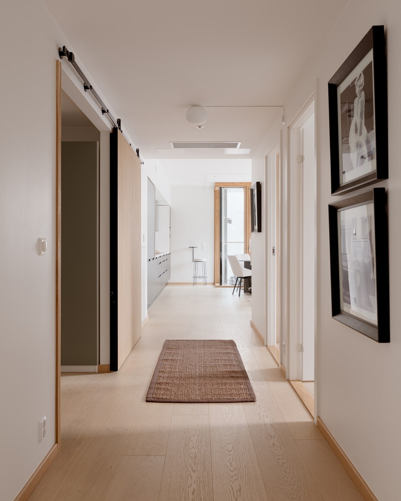 Boligen har balansert ventilasjon med varmegjenvinning for optimal luftkvalitet og lavere energiforbruk Galleribilde