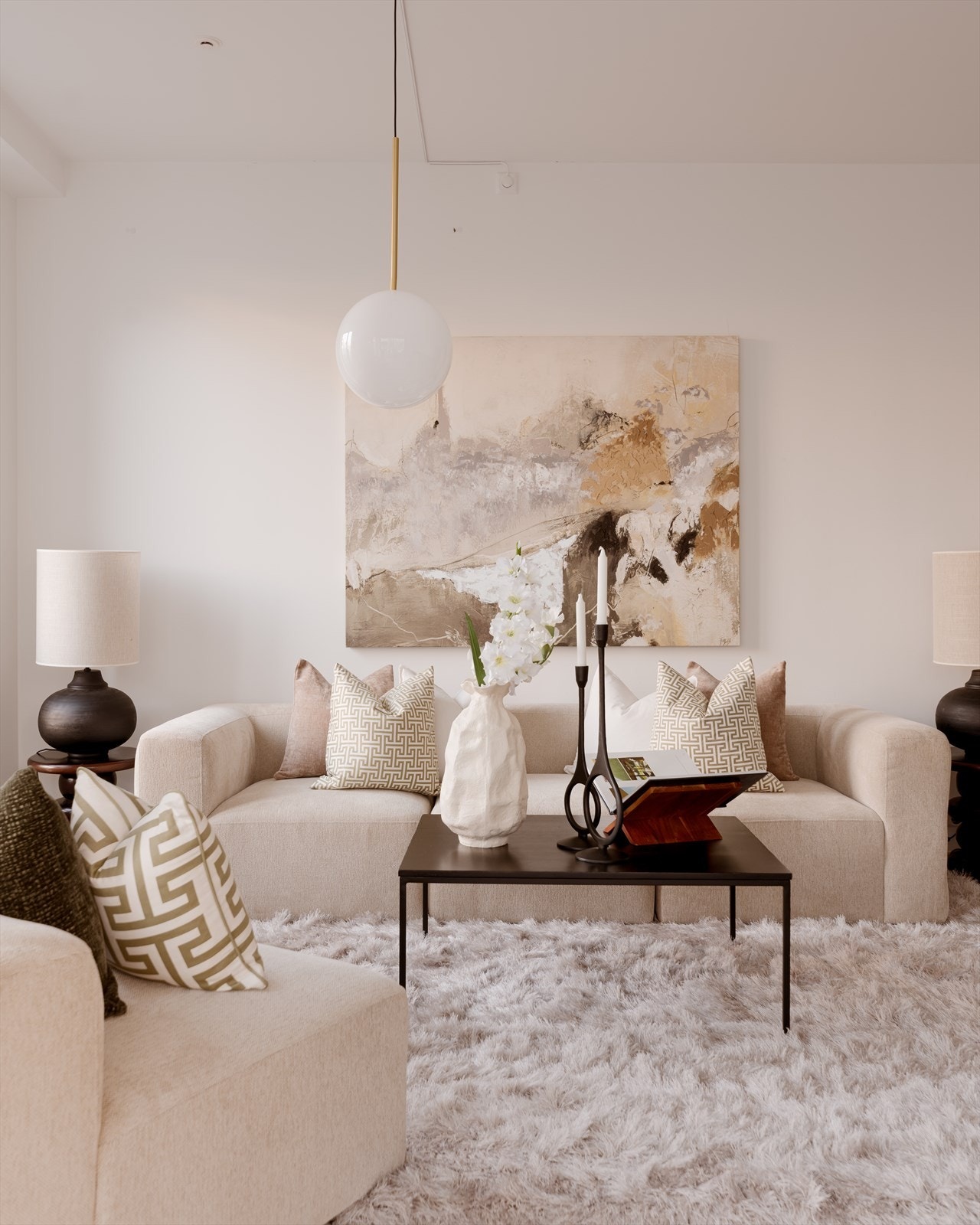 Vannkunsten tilbyr en eksklusiv kombinasjon av høy kvalitet, easy living og sjønær beliggenhet - perfekt for deg som ønsker det lille ekstra. Galleribilde