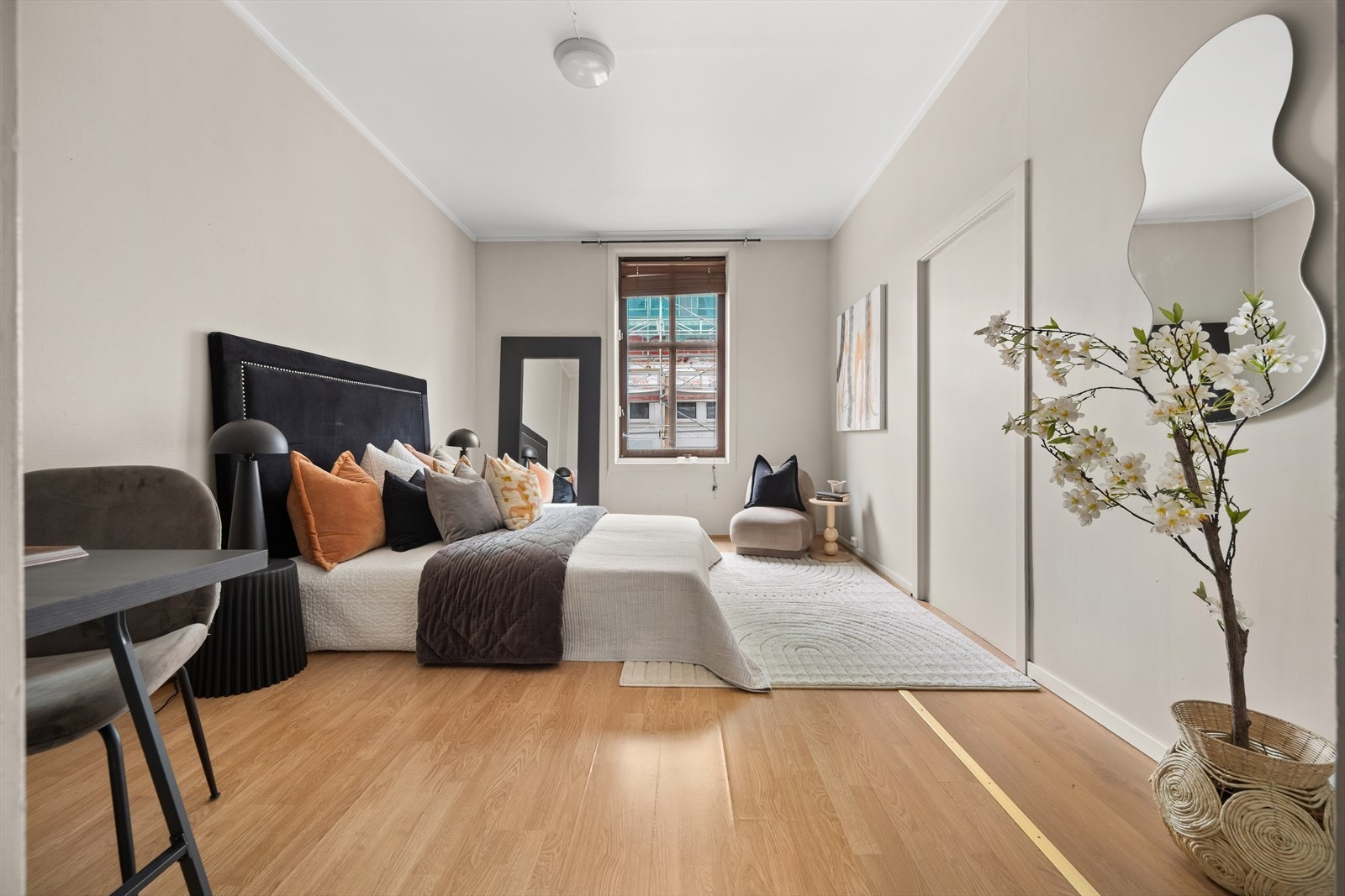 Hovedsoverommet er romslig og innbydende. Galleribilde