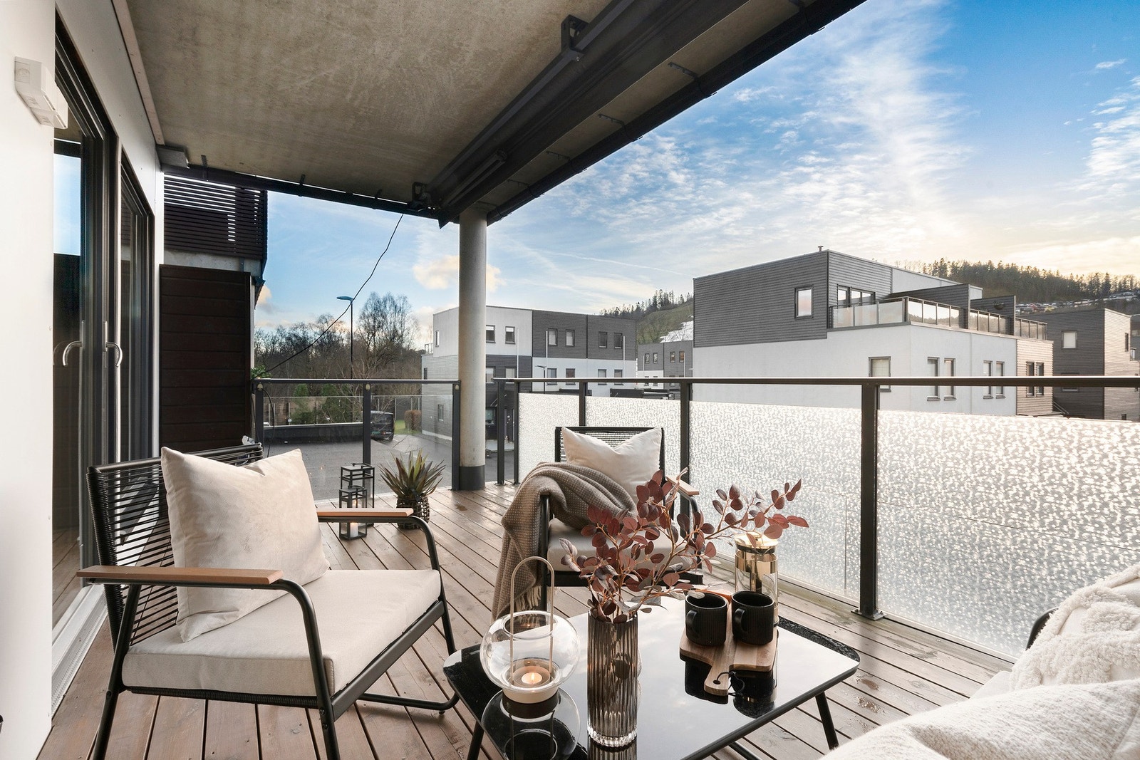 Dette er en moderne 2-roms på Vøyenenga med stor balkong og p-plass Galleribilde