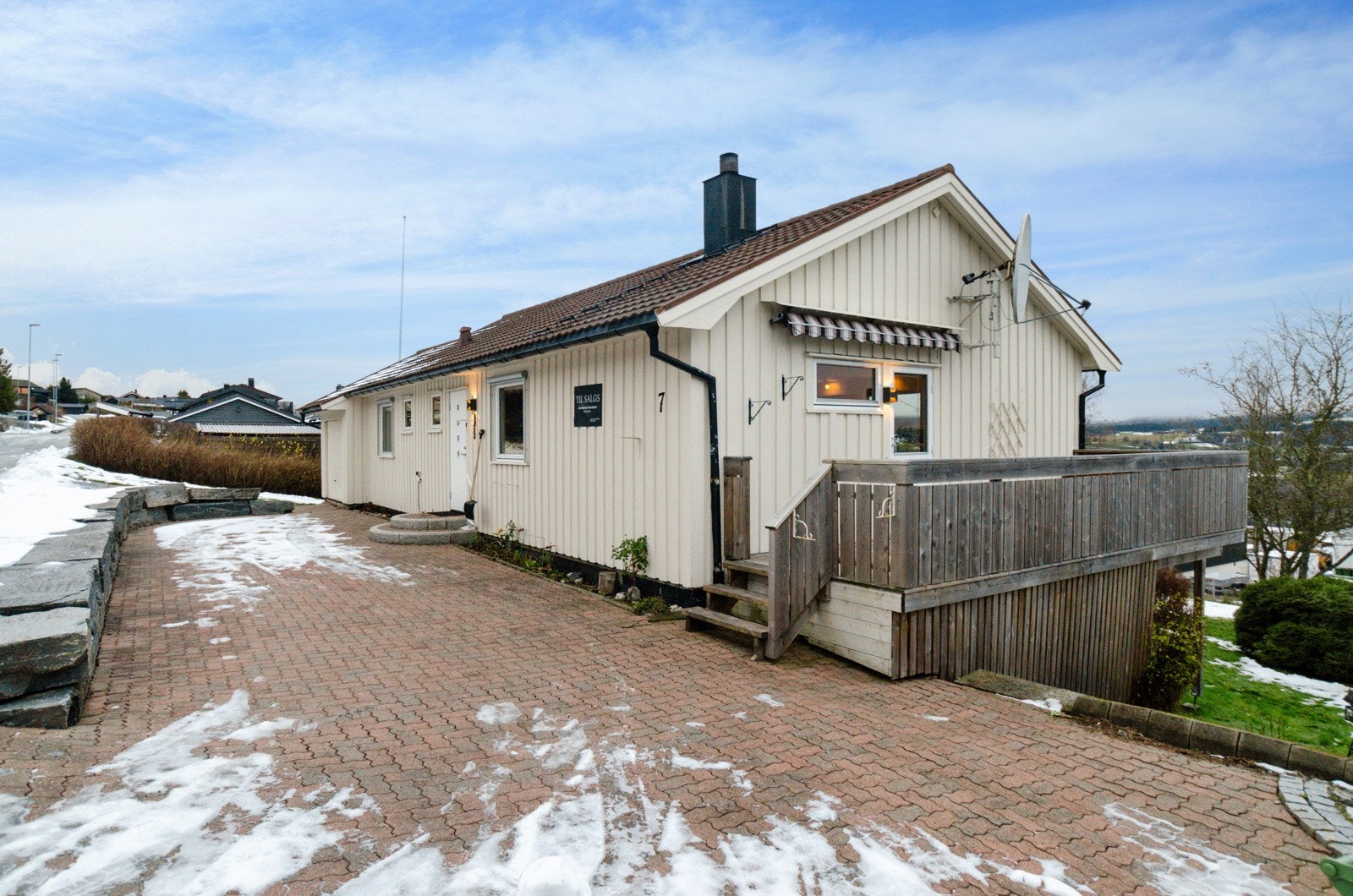 Enebolig med sentral beliggenhet på Skogn. Galleribilde