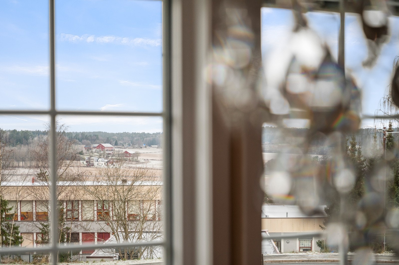 Hornnes barneskole ligger kun 200 meter unna, med en trygg og kort skolevei. Galleribilde