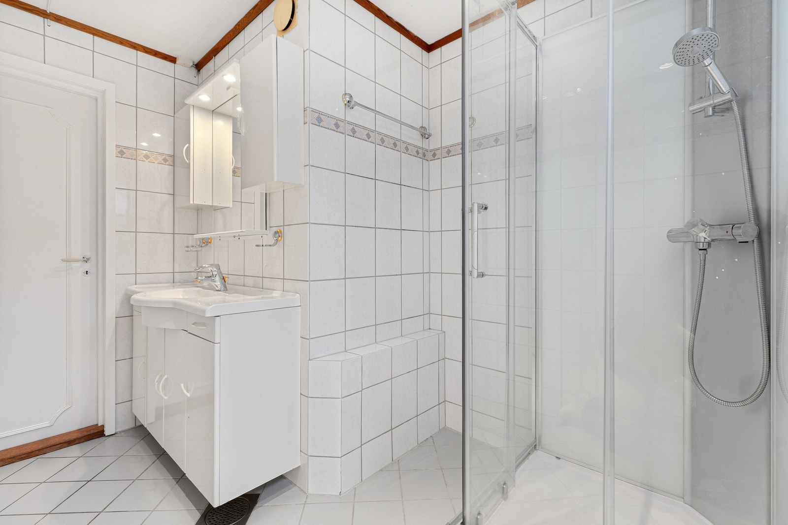 Badet er av meget god størrelse Galleribilde