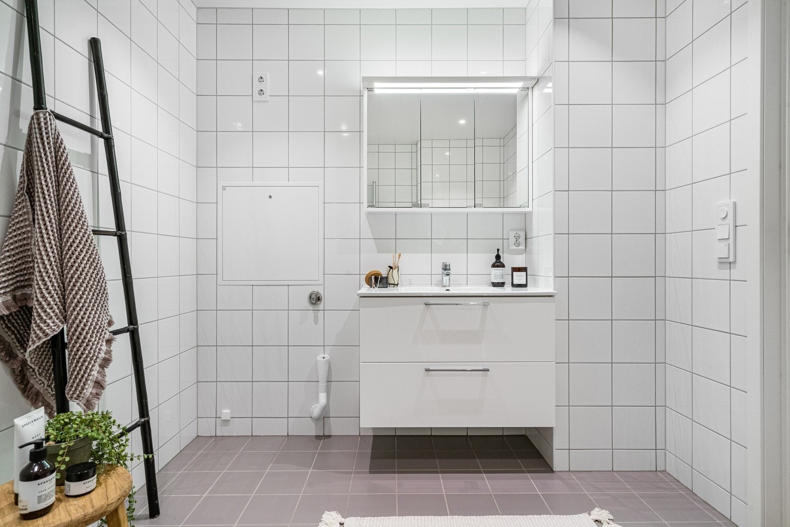 Bilde fra bad i tilsvarende leilighet (hentet fra prospekt). Galleribilde