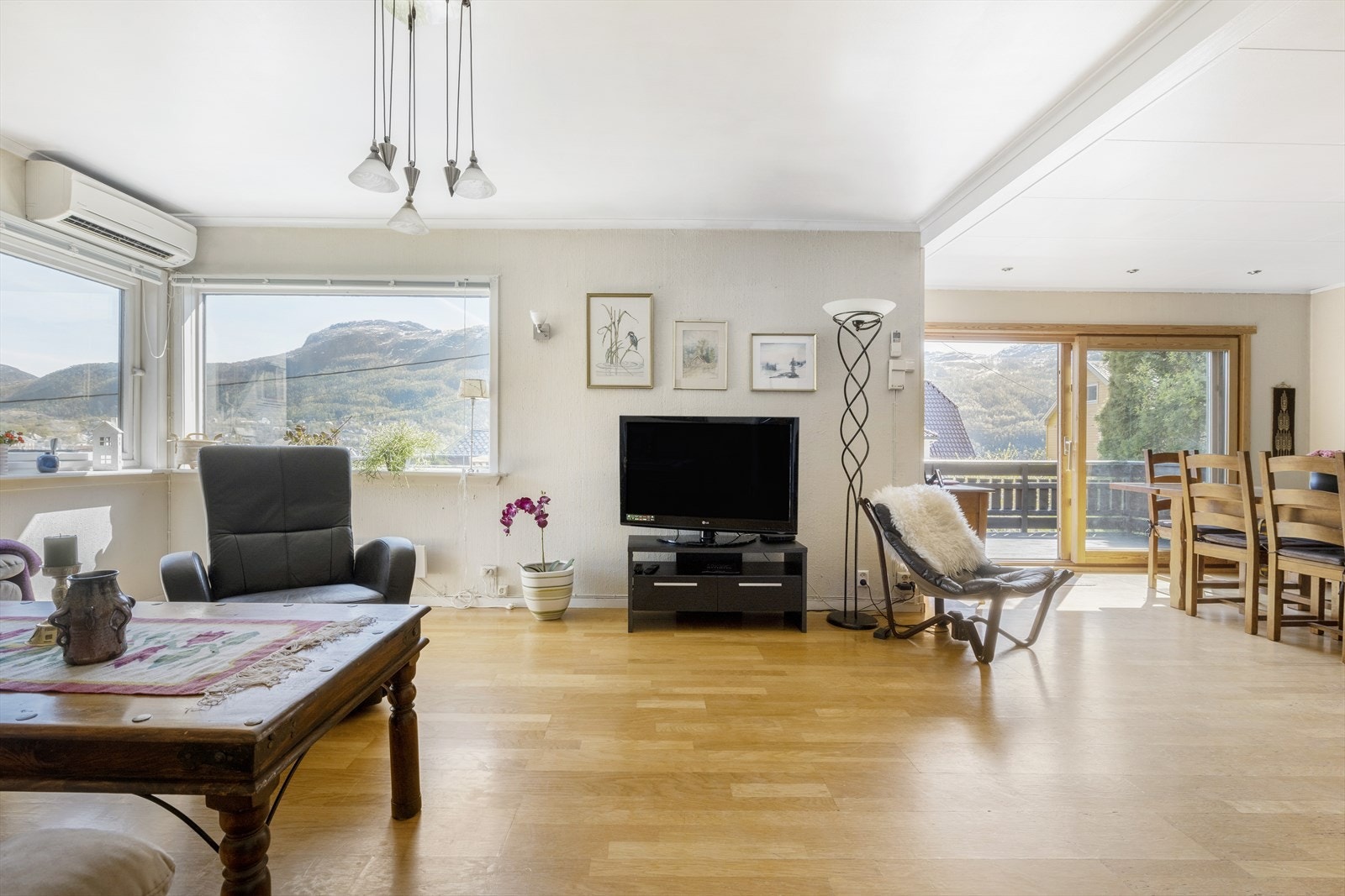 Stue 1. etasje Galleribilde