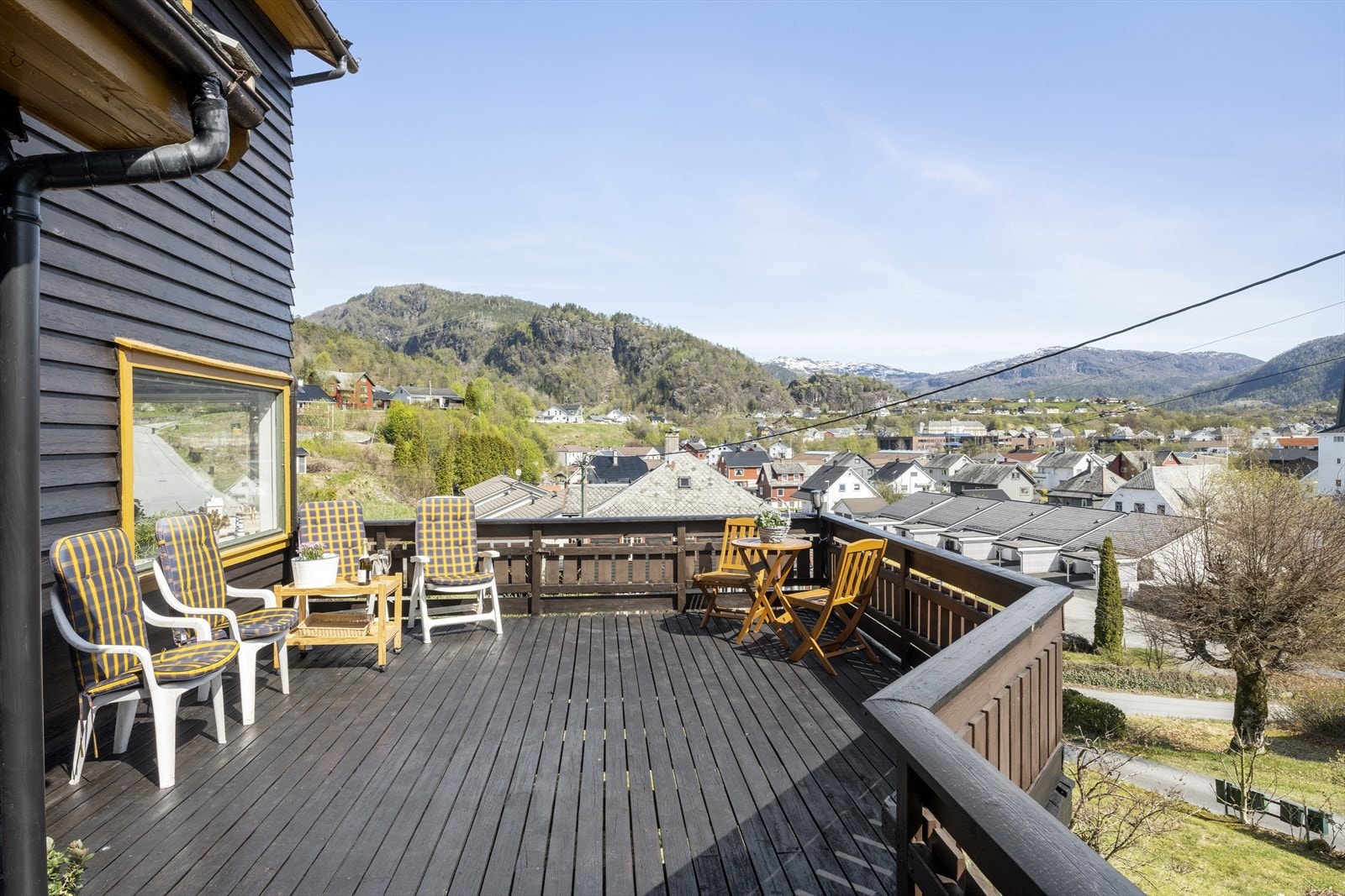 Terrasse med utgang fra stue Galleribilde