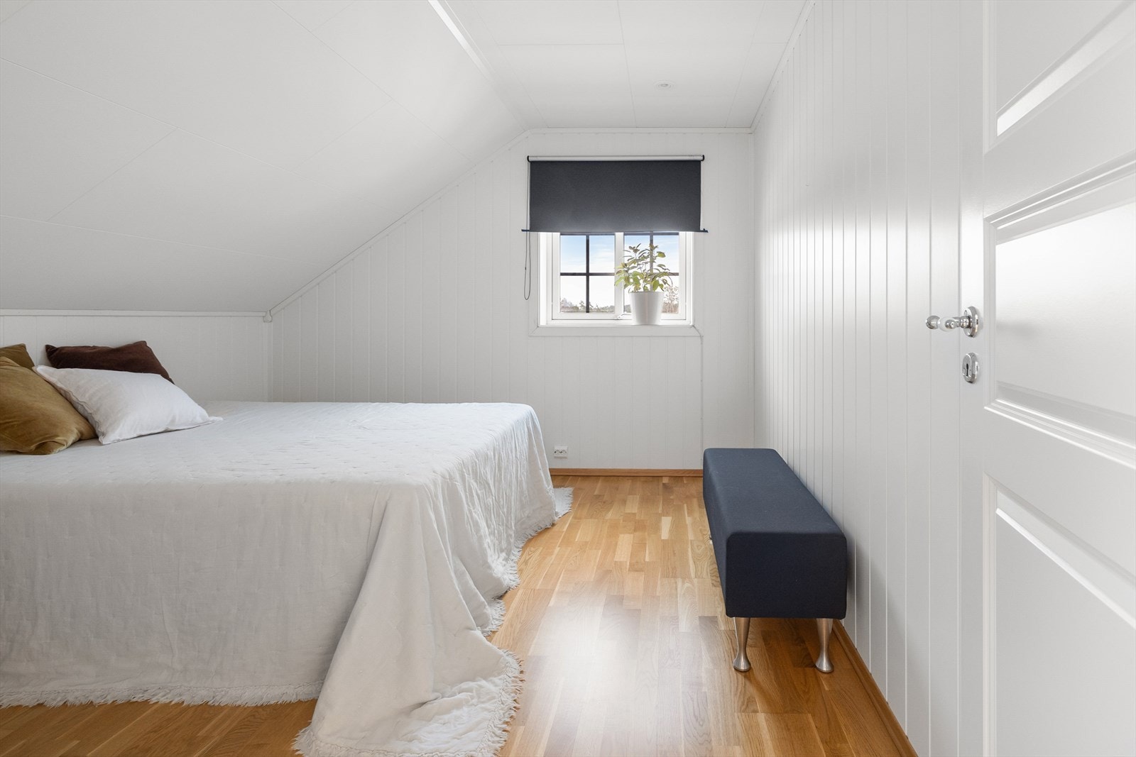 Soverom nr. 2. Galleribilde