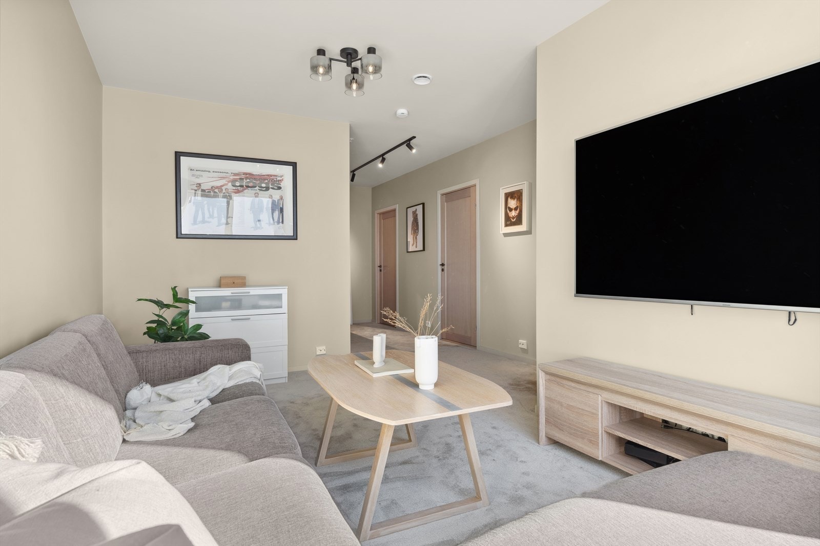 Stuen har flere bruksmuligheter og er et fint sted å trekke seg unna. Galleribilde