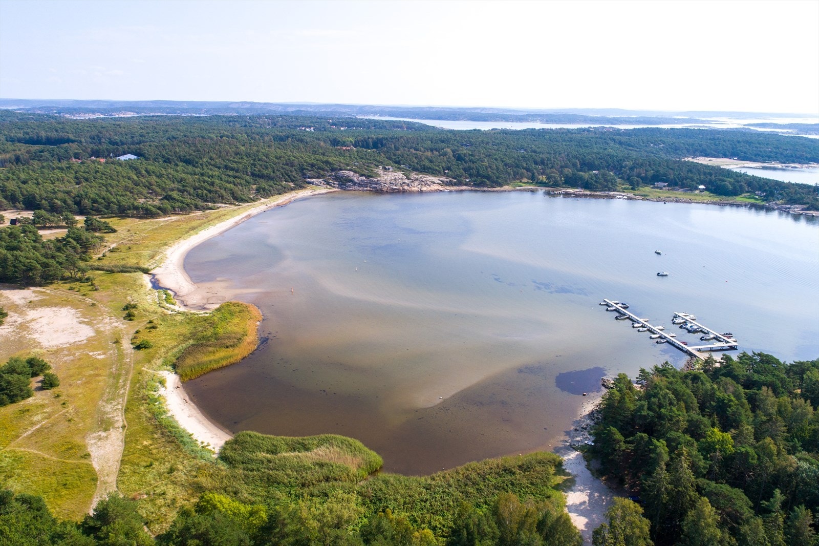 Ørekroken har finkornet sand, og er en helt fantastisk strand. Populært sted for både barnefamilier og kitere. Galleribilde