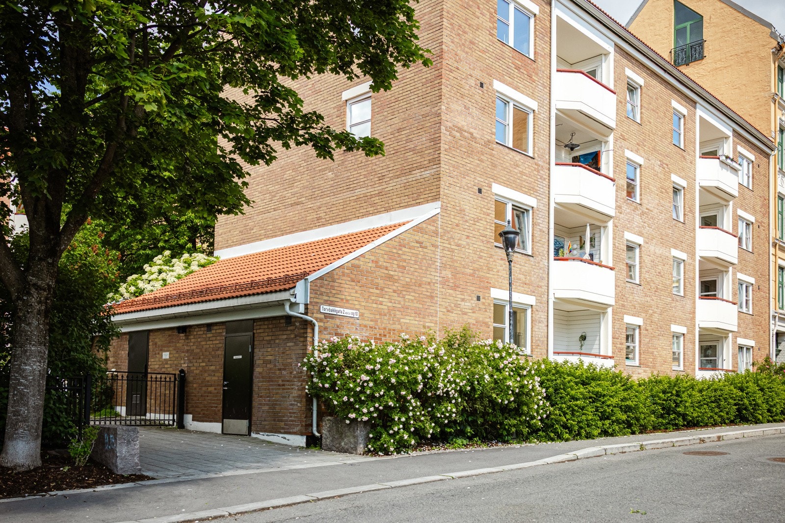 Familievennlig område og borettslag med en rolig og tilbaketrukket beliggenhet. Galleribilde