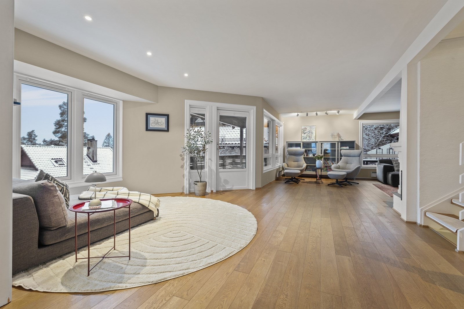 Stuen sett fra kjøkkenet. Galleribilde