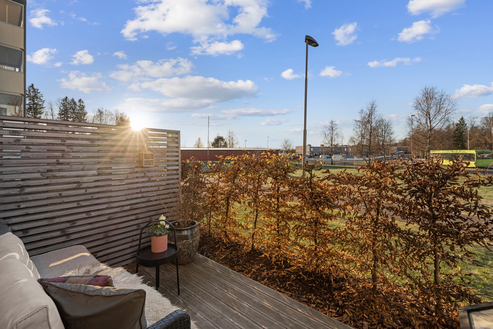 Fritt vestvendt utsyn og gode solforhold. Galleribilde