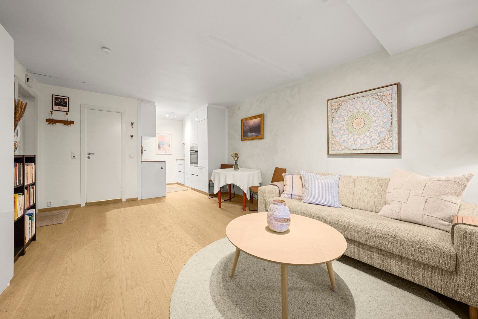 Mulighet for sovesofa eller nedfellbar seng. Galleribilde