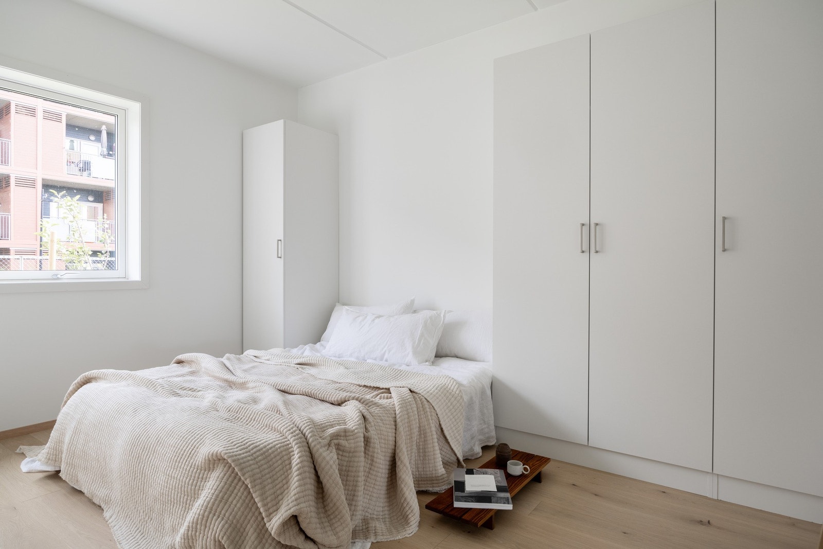 Her får du en leilighet med totalt tre soverom. Galleribilde