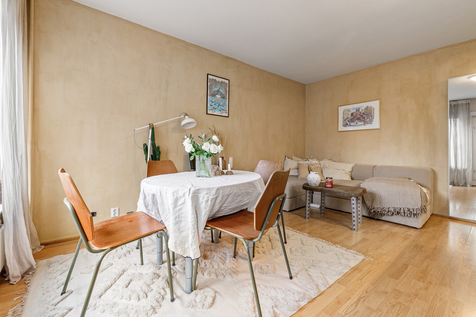 Direkte heisadkomst til etasjen. Galleribilde