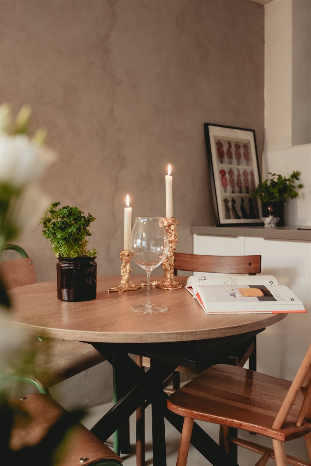 Her har du god plass til å innrede med både sofakrok og spisestue Galleribilde