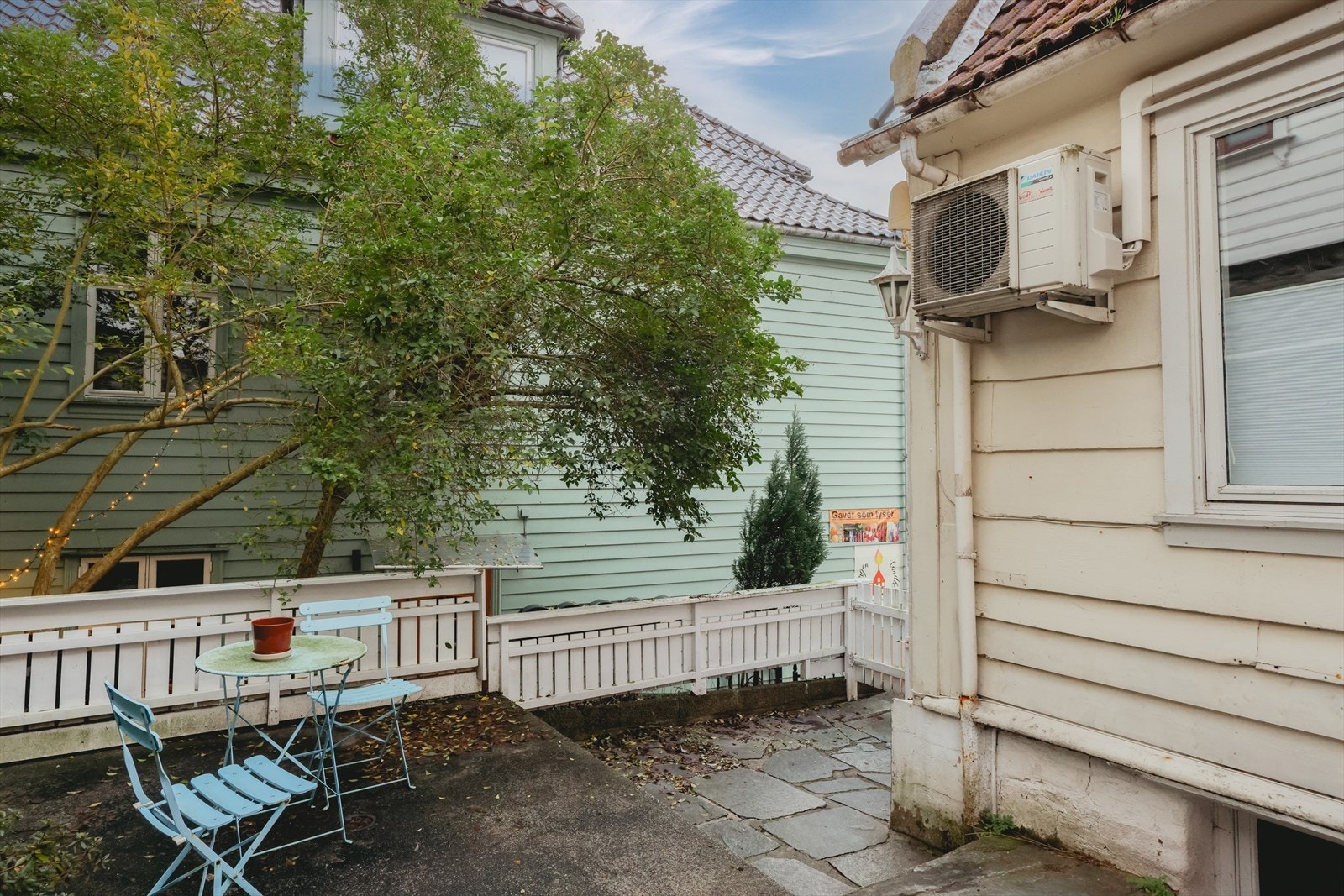 Alt ligger til rette for hyggelige sommerdager i godt selskap Galleribilde