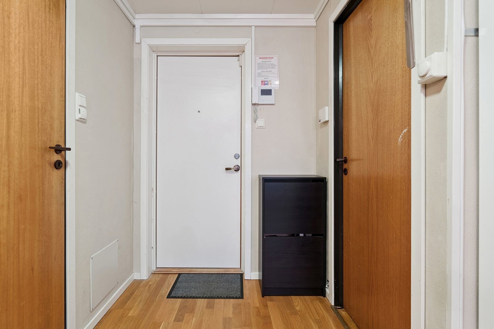 Entre / gang. Galleribilde