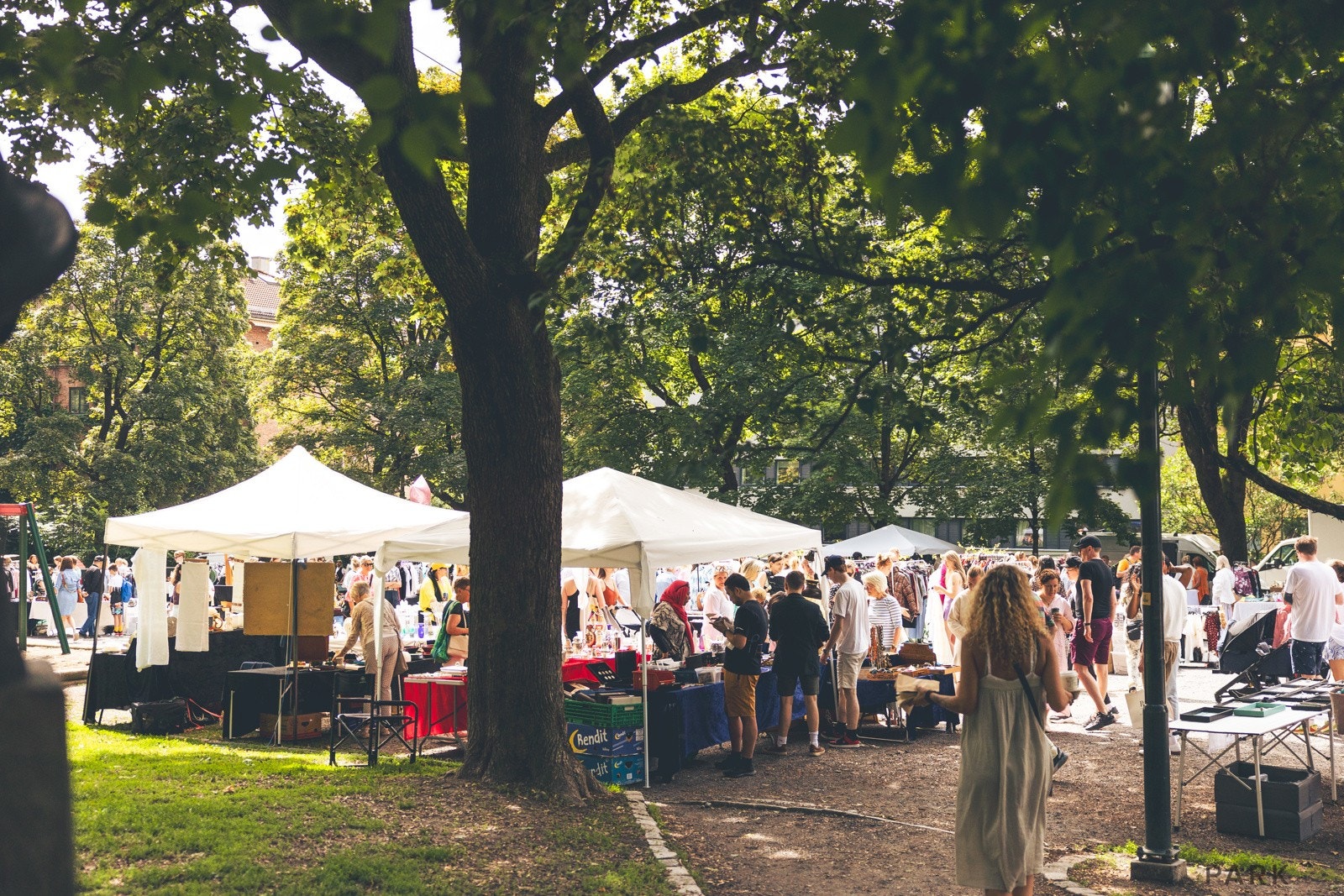 Gangavstand til populære Vestkanttorvet som arrangerer brukt- og antikkmarked i helgene. Galleribilde