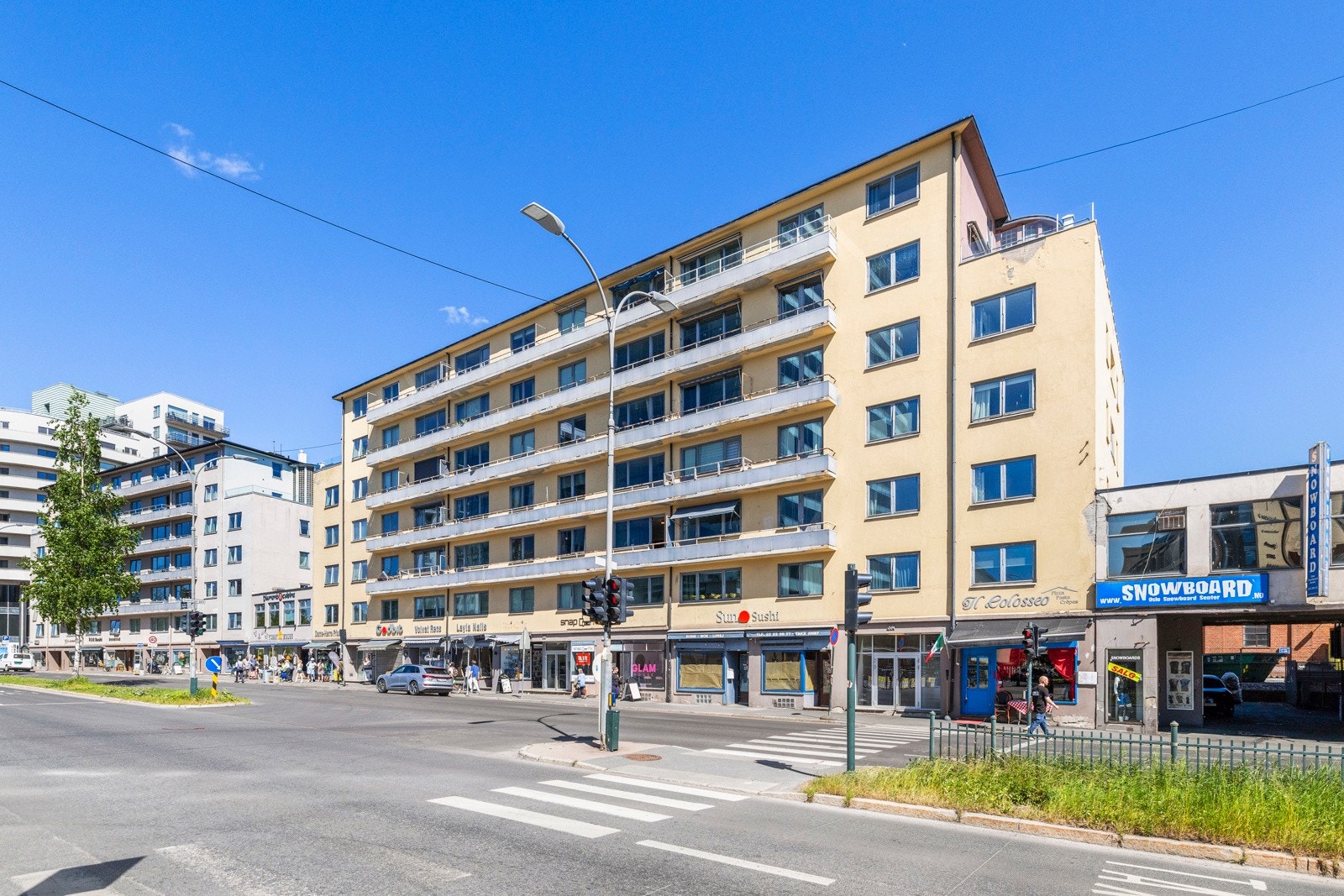 Leiligheten ligger midt i smørøyet med sentral beliggenhet på Majorstuen. Galleribilde